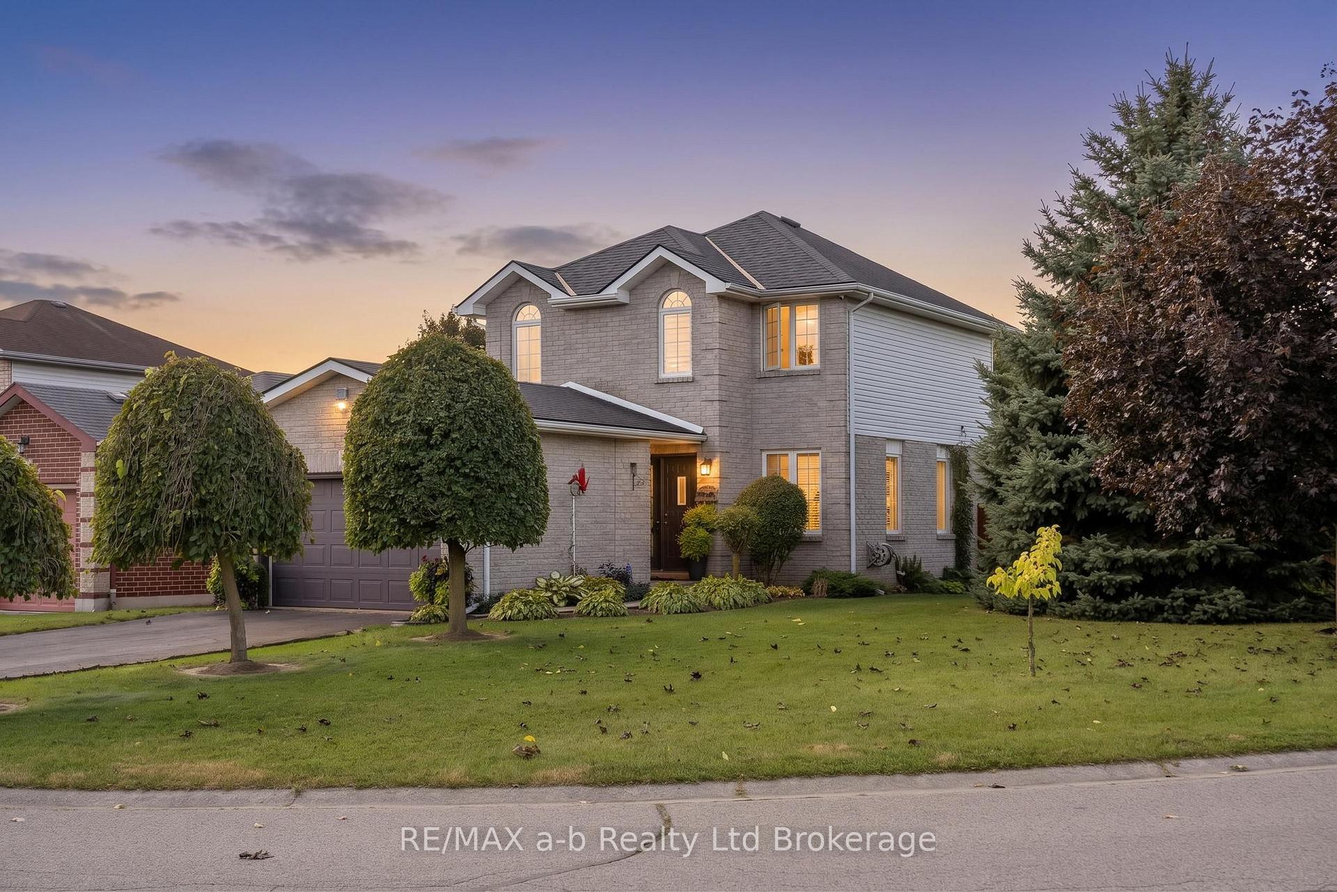 Photo 23 of 36 Kara Lane, Tillsonburg — HOMEH