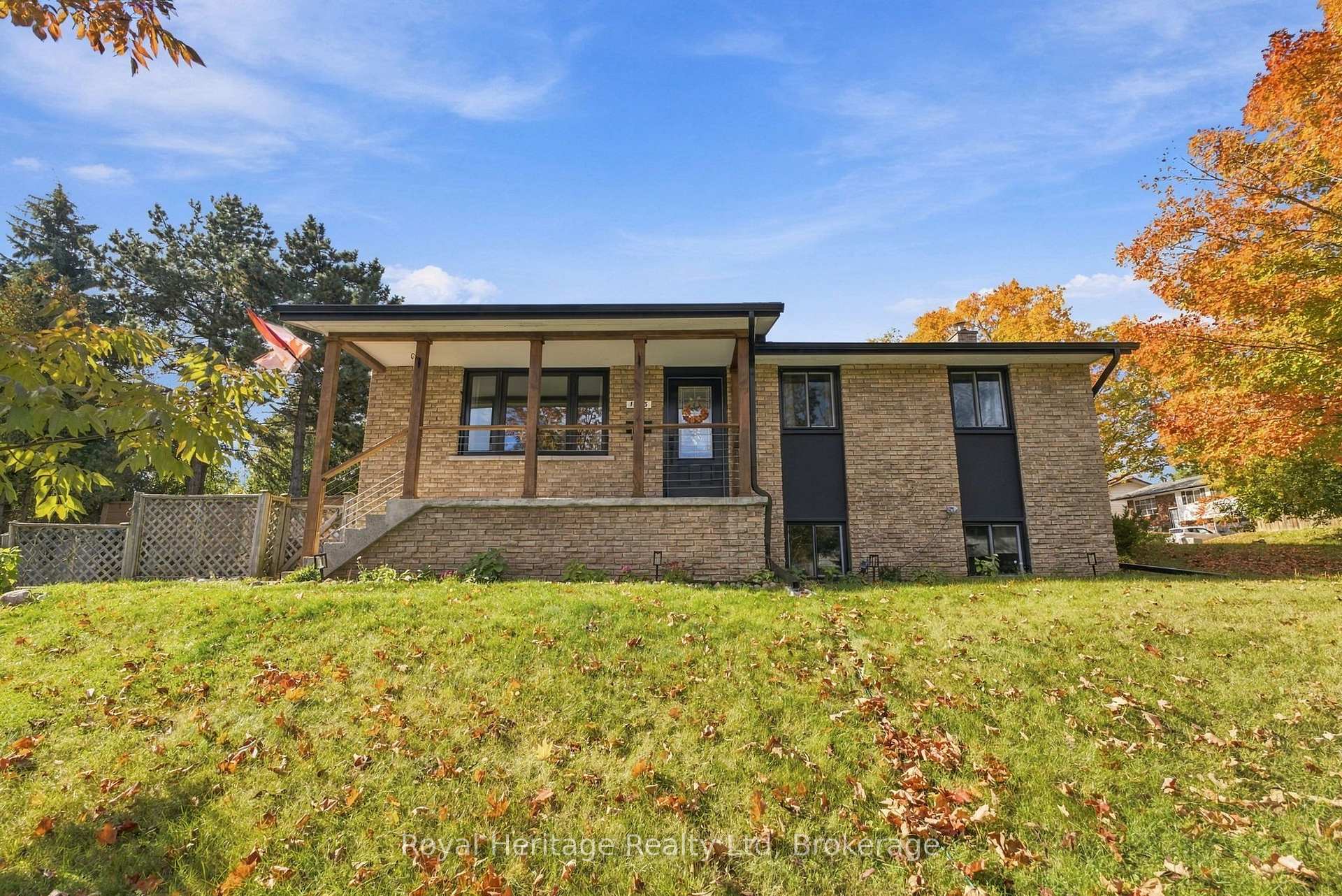 Photo 1 of 1533 Redwood Drive, Peterborough, Monaghan Ward 2 — HOMEH