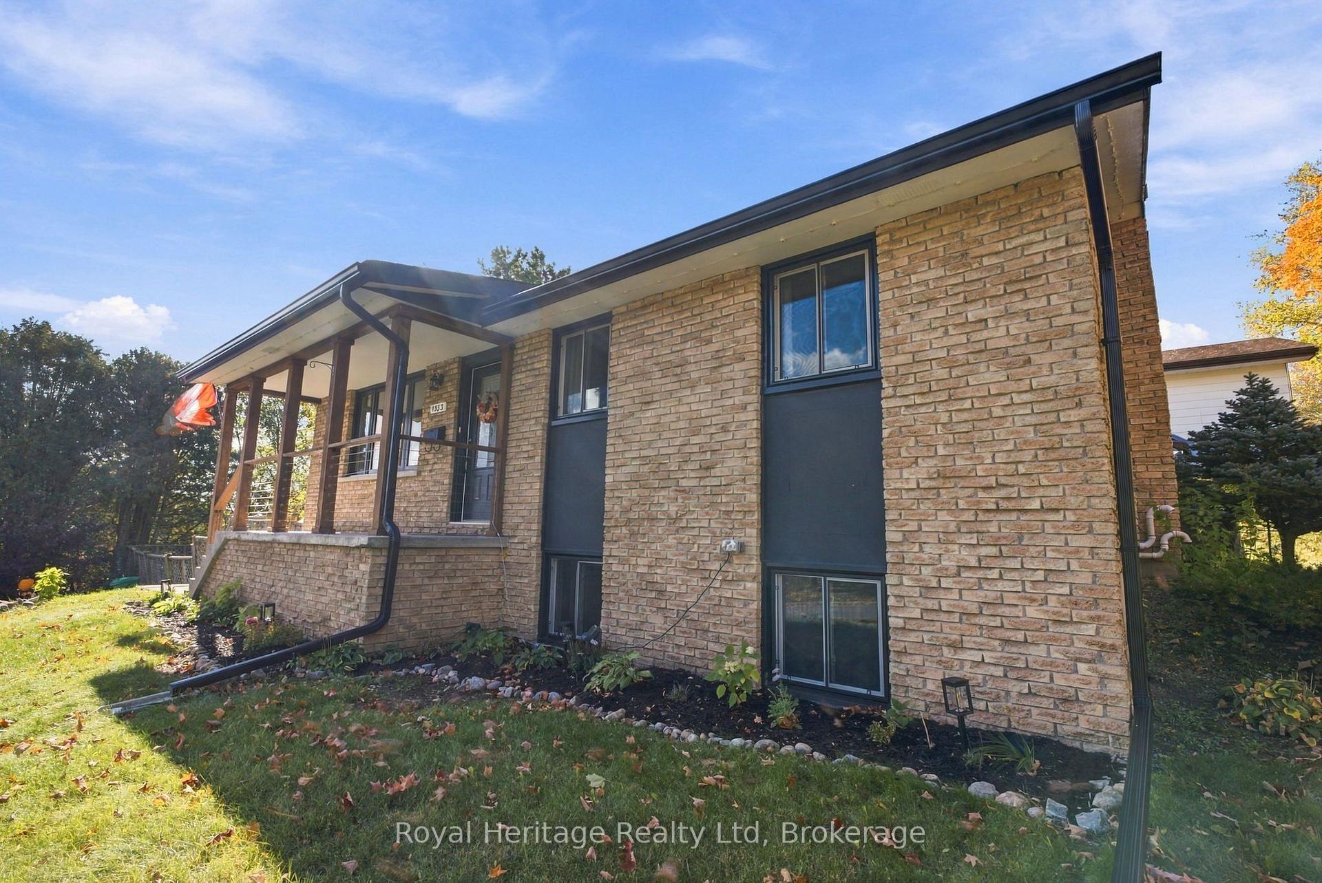 Photo 3 of 1533 Redwood Drive, Peterborough, Monaghan Ward 2 — HOMEH