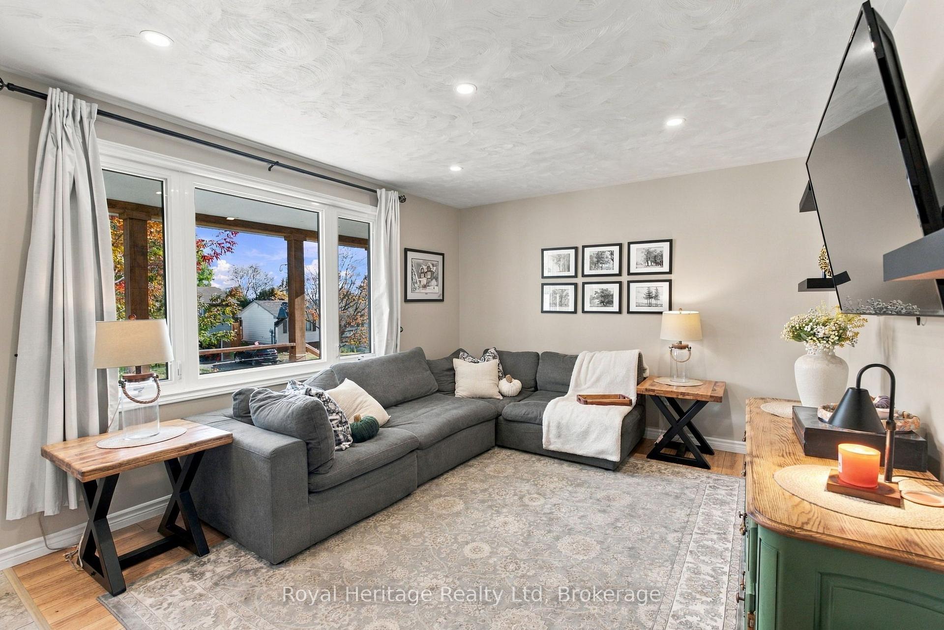 Photo 8 of 1533 Redwood Drive, Peterborough, Monaghan Ward 2 — HOMEH