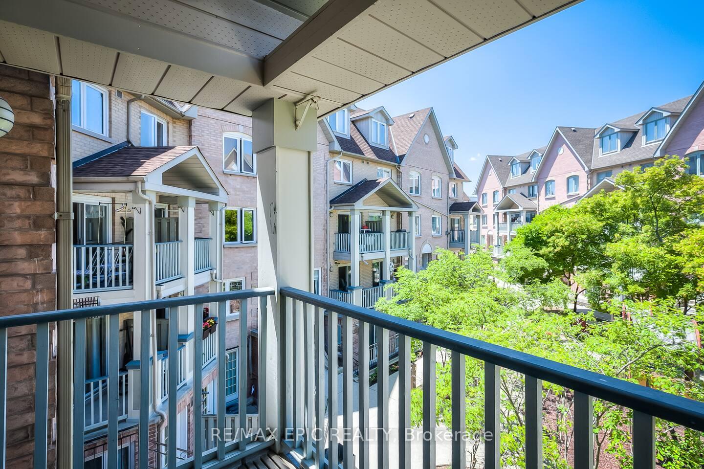 Photo 9 of Unit 732, 75 Weldrick Road E, Richmond Hill, Observatory — HOMEH