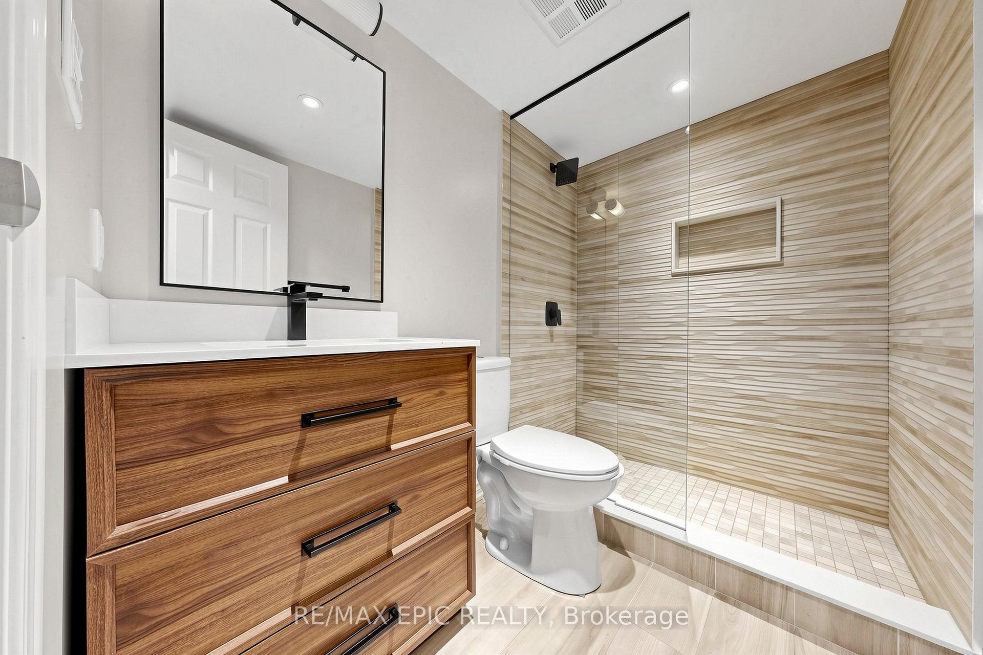 Photo 22 of Unit 732, 75 Weldrick Road E, Richmond Hill, Observatory — HOMEH