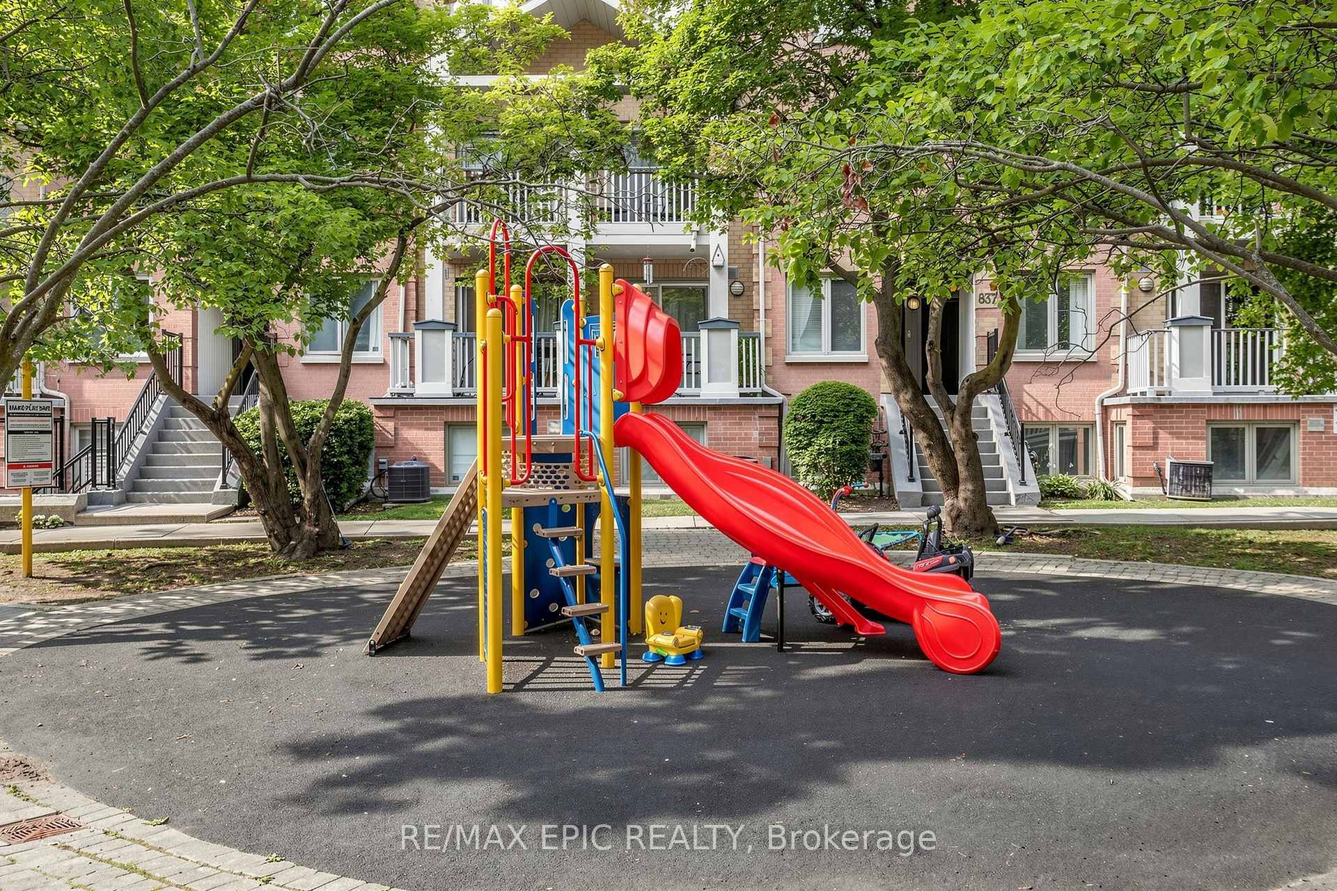 Photo 24 of Unit 732, 75 Weldrick Road E, Richmond Hill, Observatory — HOMEH