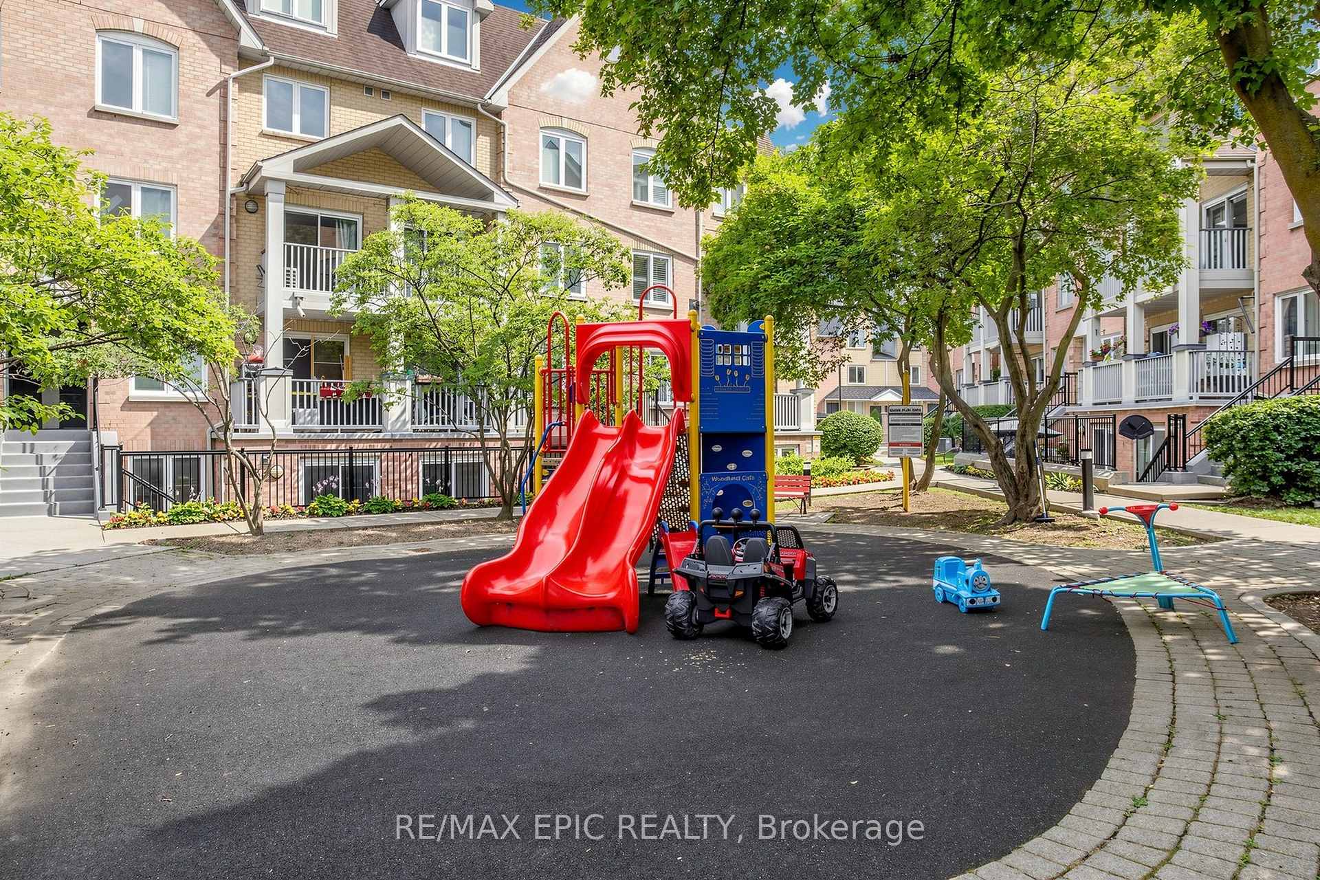 Photo 25 of Unit 732, 75 Weldrick Road E, Richmond Hill, Observatory — HOMEH