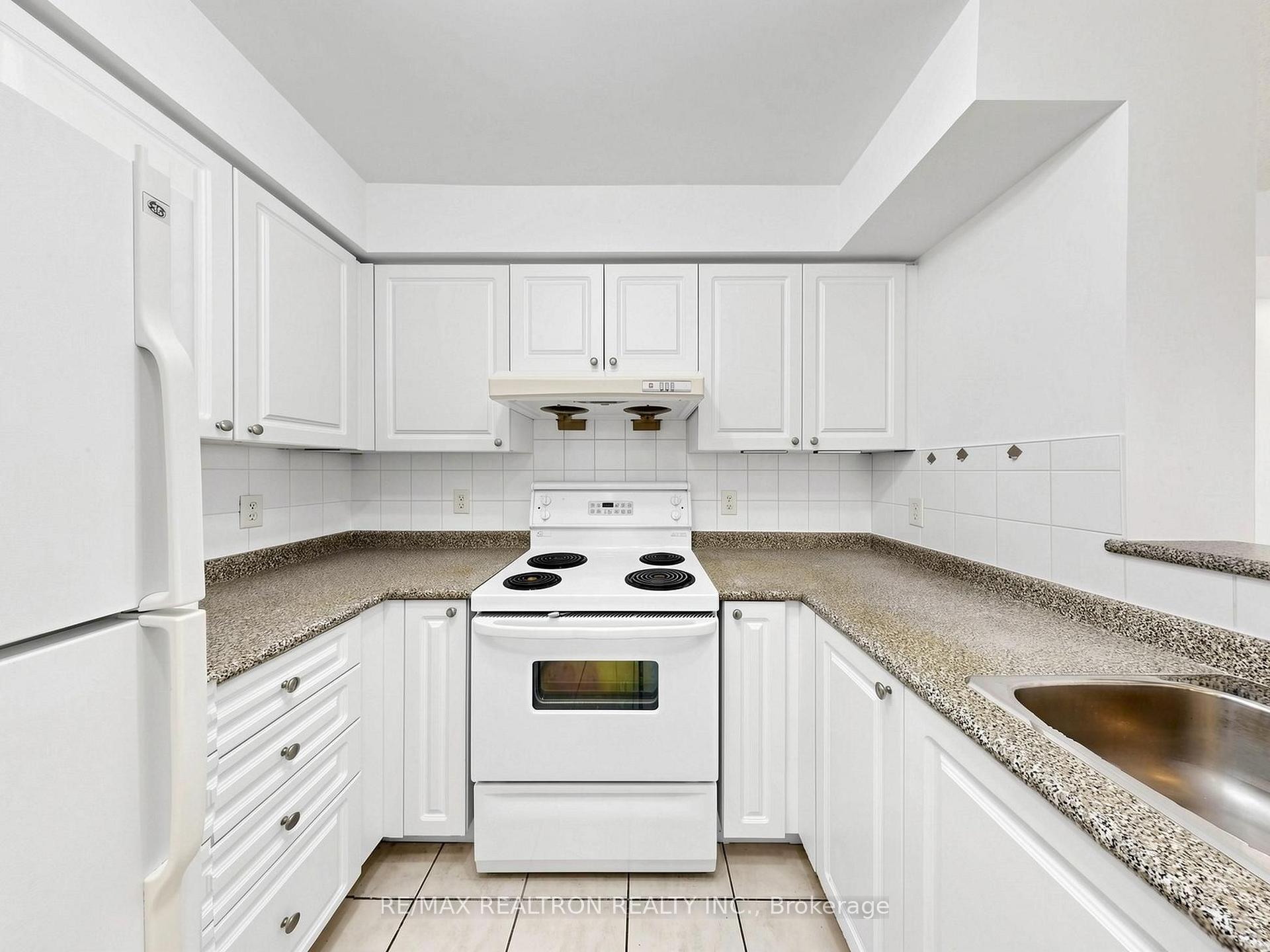 Photo 10 of Unit LPH03, 20 Olive Avenue, North York, Willowdale East — HOMEH