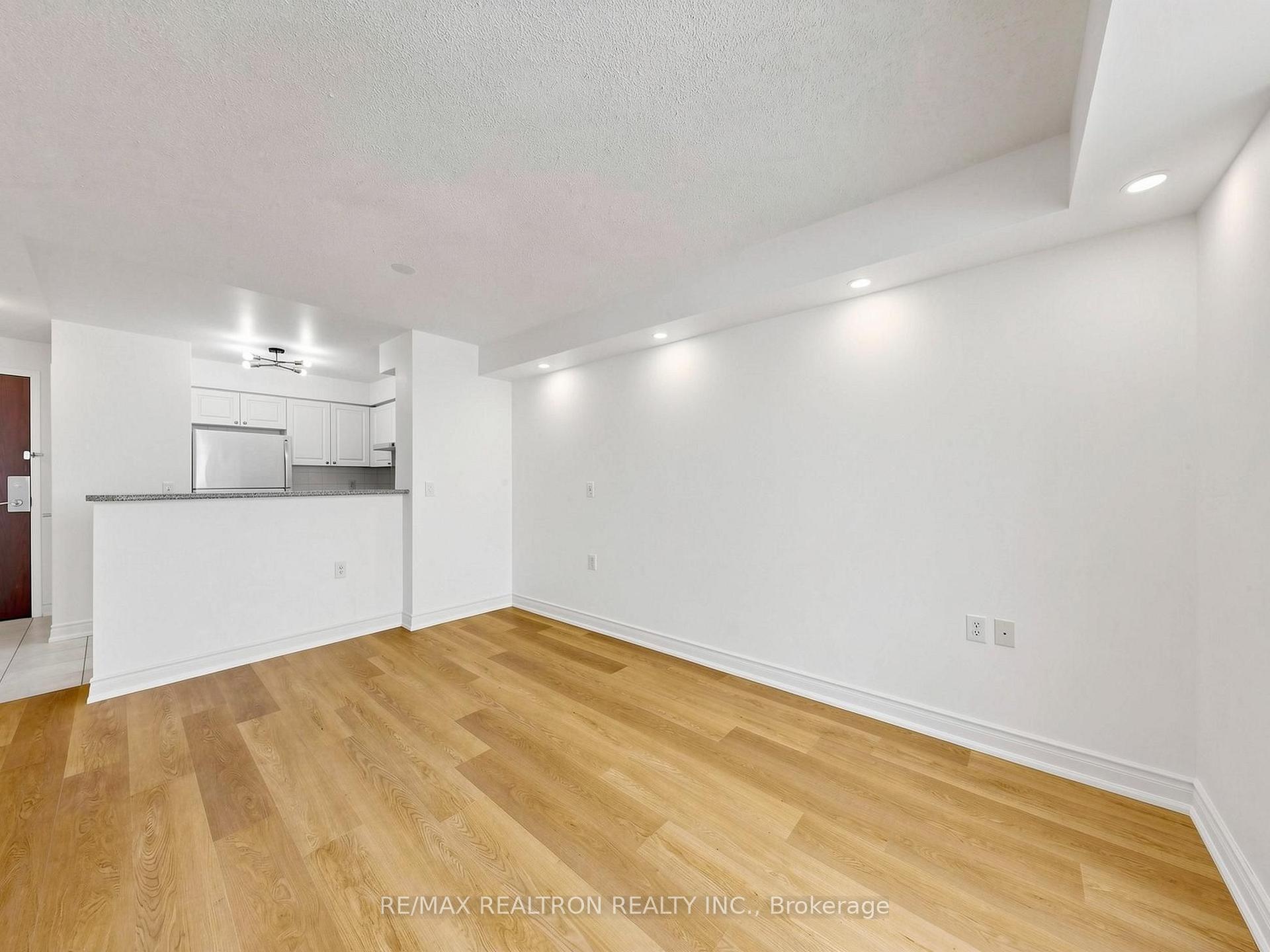 Photo 13 of Unit LPH03, 20 Olive Avenue, North York, Willowdale East — HOMEH