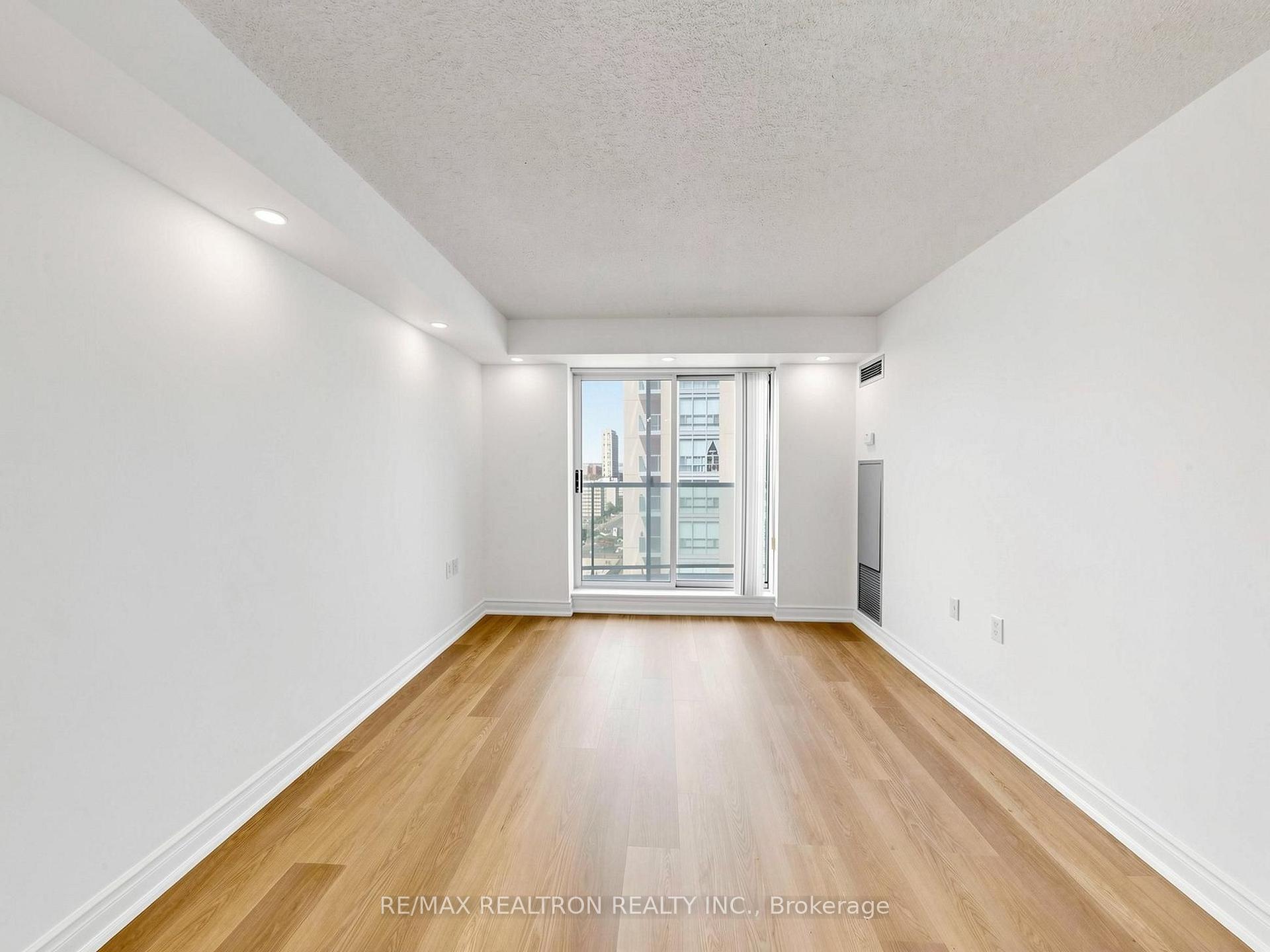 Photo 15 of Unit LPH03, 20 Olive Avenue, North York, Willowdale East — HOMEH
