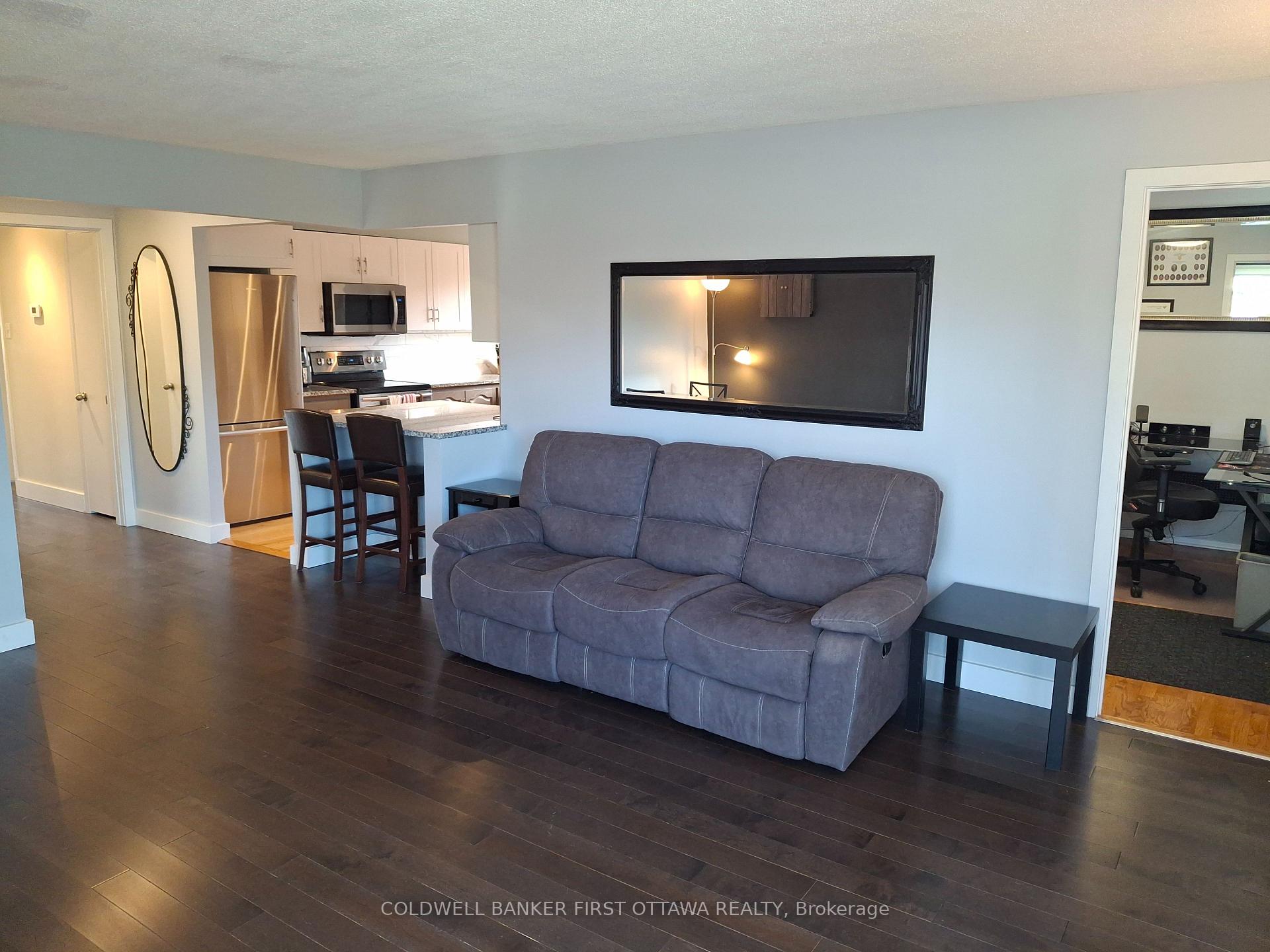 Photo 4 of 30 Lansfield Way, Ottawa, Tanglewood — HOMEH