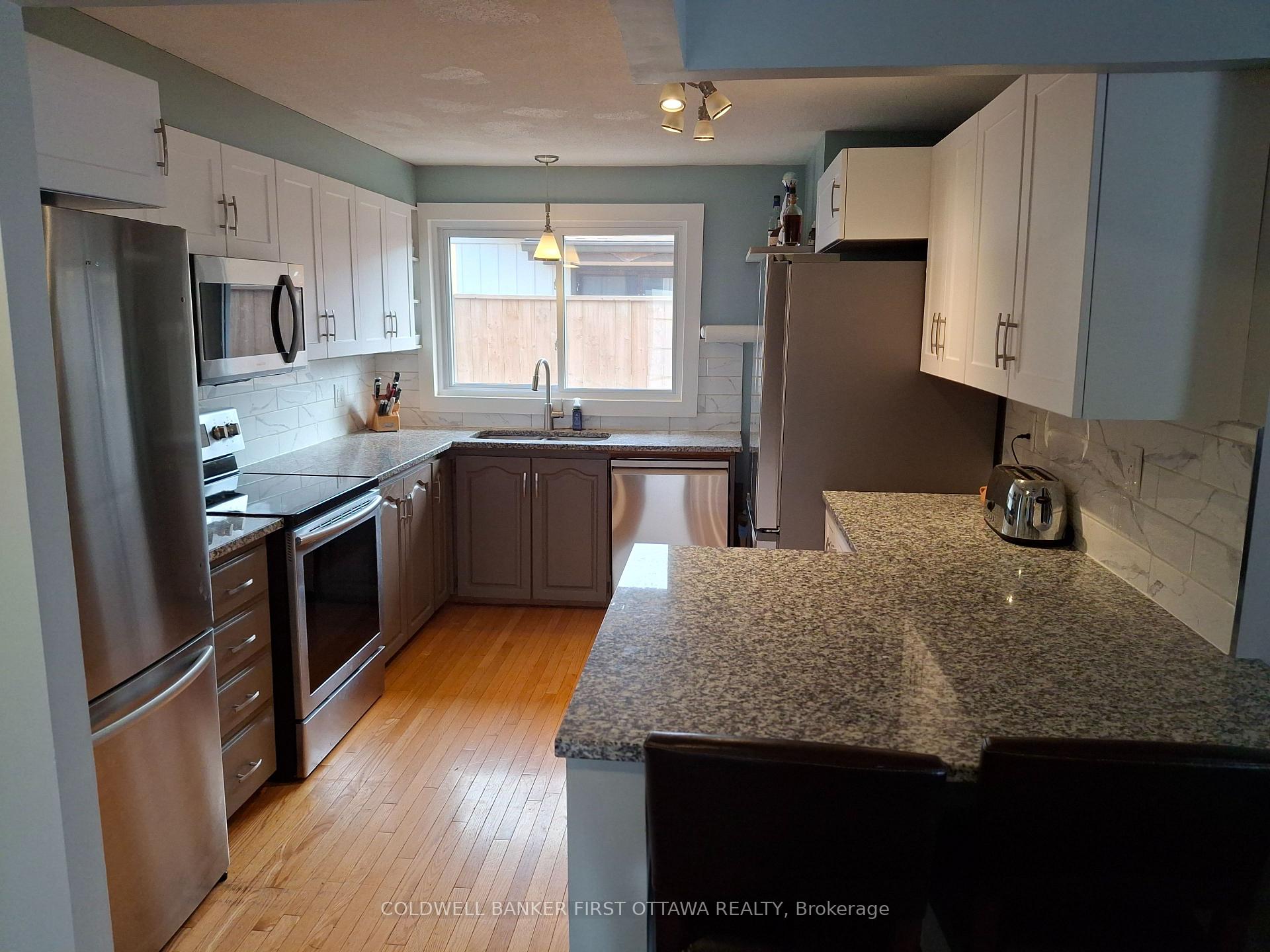 Photo 6 of 30 Lansfield Way, Ottawa, Tanglewood — HOMEH