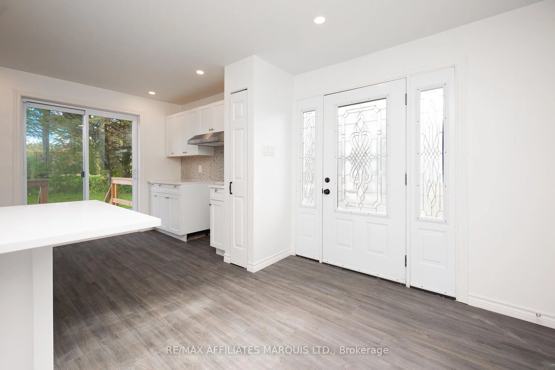 Photo 10 of 19411 County Road 2, South Glengarry, South Glengarry (Charlottenburgh) Twp — HOMEH