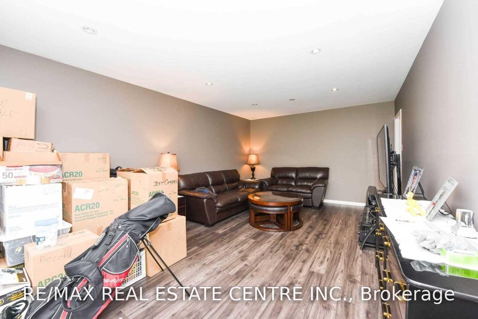 Photo 3 of Unit Upper, 19 Alderbury Crescent, Brampton, Avondale — HOMEH