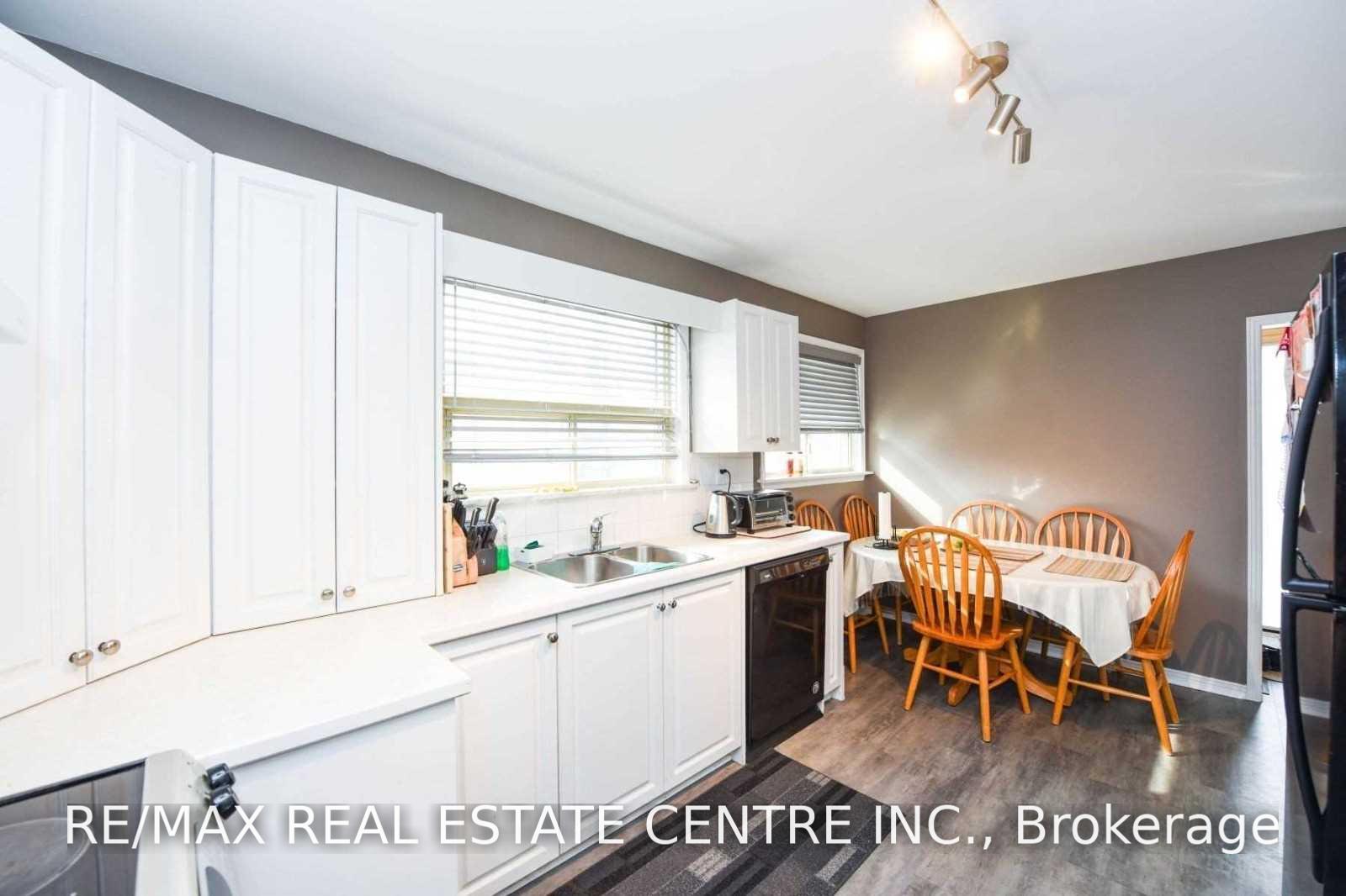 Photo 6 of Unit Upper, 19 Alderbury Crescent, Brampton, Avondale — HOMEH