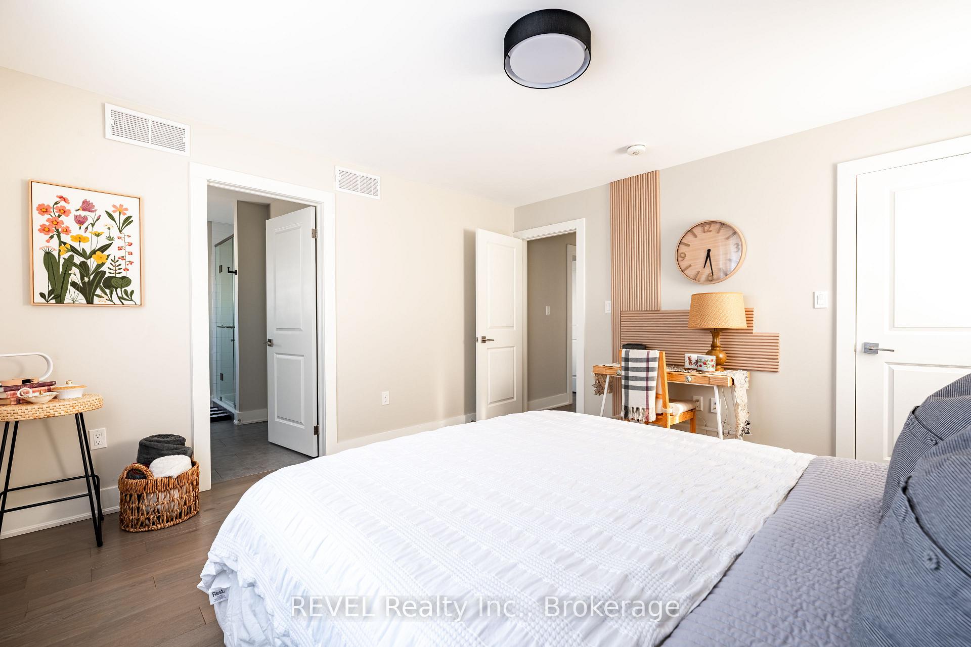 Photo 31 of 1 Princeton Common Street, St. Catharines, Lakeport — HOMEH