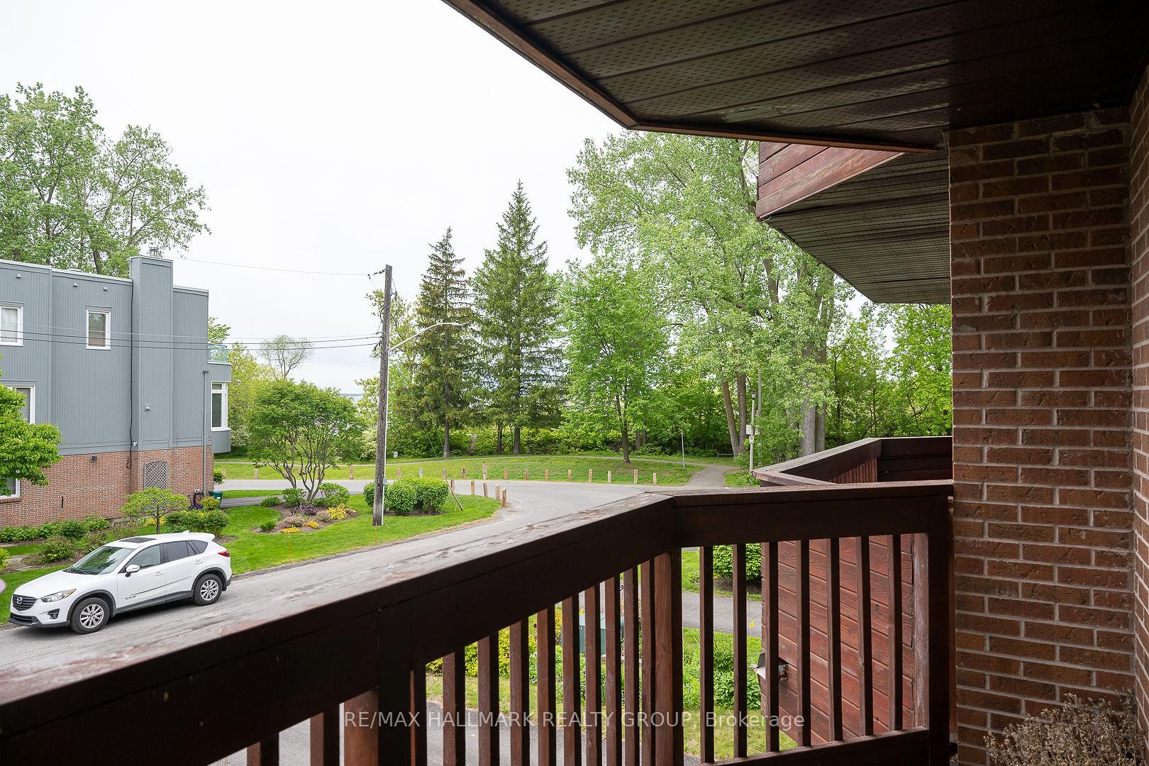 Photo 5 of 15 Birchdale Avenue, Ottawa, Bayshore — HOMEH