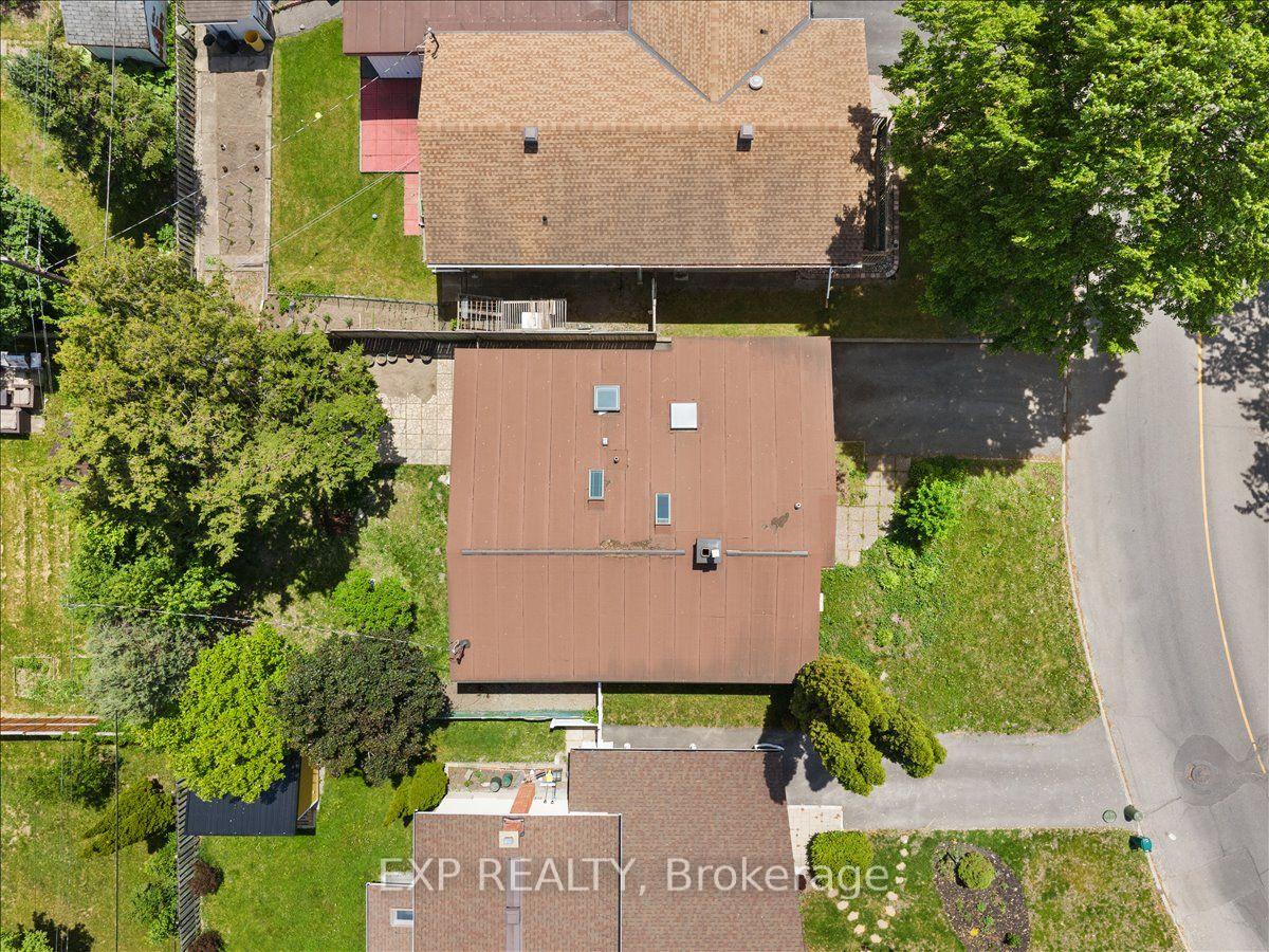 Photo 35 of 2335 Harding Road, Ottawa, Elmvale Acres/Urbandale — HOMEH