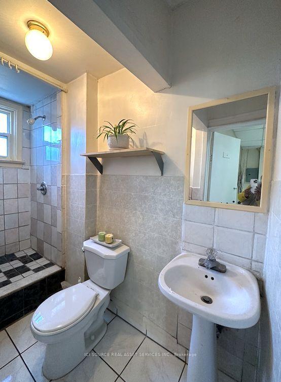 Photo 10 of Unit Unit 3, 797 Lakeshore Road E, Mississauga, Lakeview — HOMEH