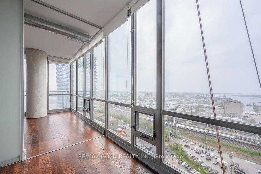 Photo 12 of Unit 1904, 33 Mill Street, Toronto, Waterfront Communities — HOMEH