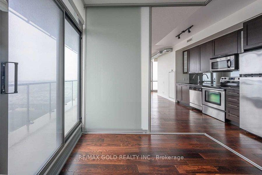 Photo 16 of Unit 1904, 33 Mill Street, Toronto, Waterfront Communities — HOMEH