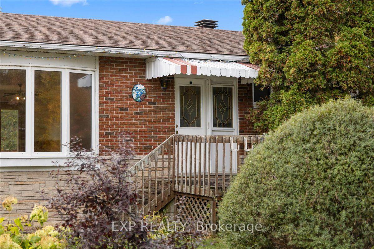 Photo 3 of 1164 Stagecoach Road, Ottawa, Greely — HOMEH