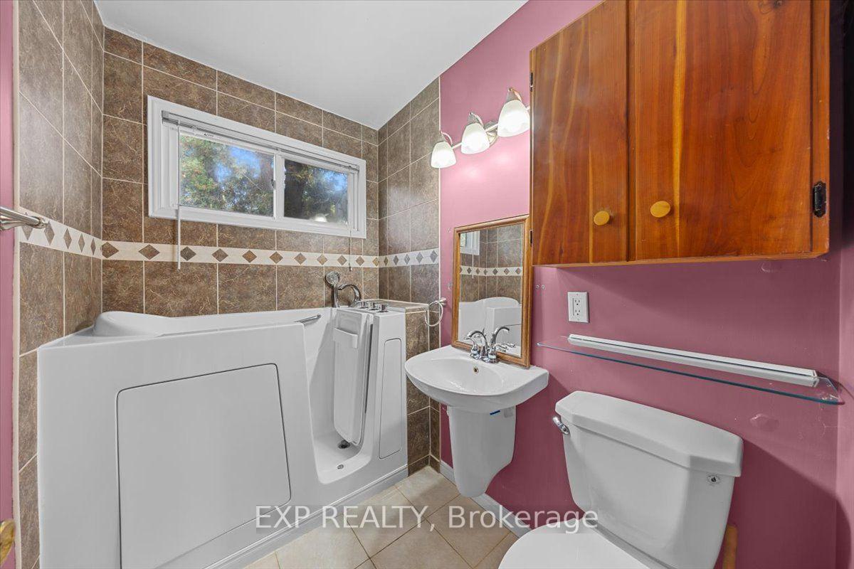 Photo 15 of 1164 Stagecoach Road, Ottawa, Greely — HOMEH