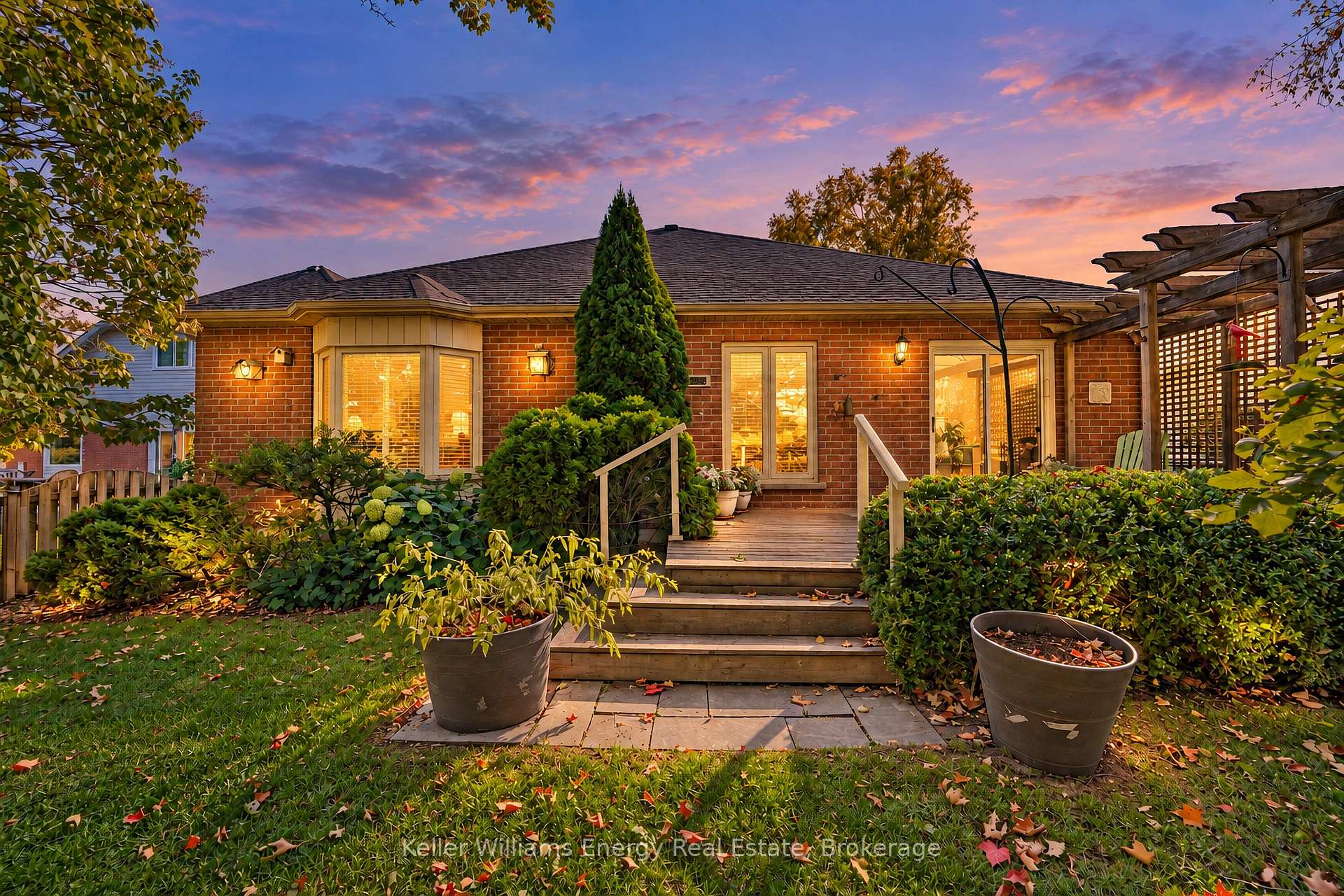 Photo 17 of 16 Amber Court, Scugog, Port Perry — HOMEH