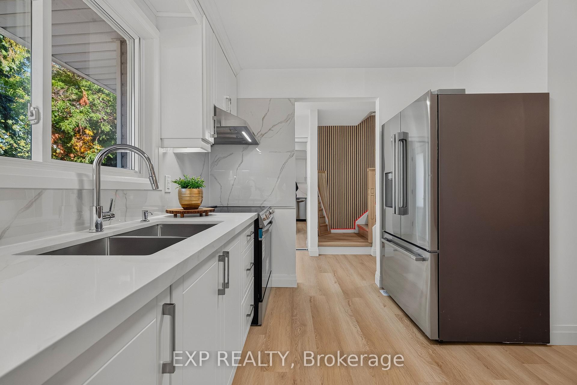 Photo 19 of 103 Dalegrove Drive, Kitchener, Victoria Hills — HOMEH