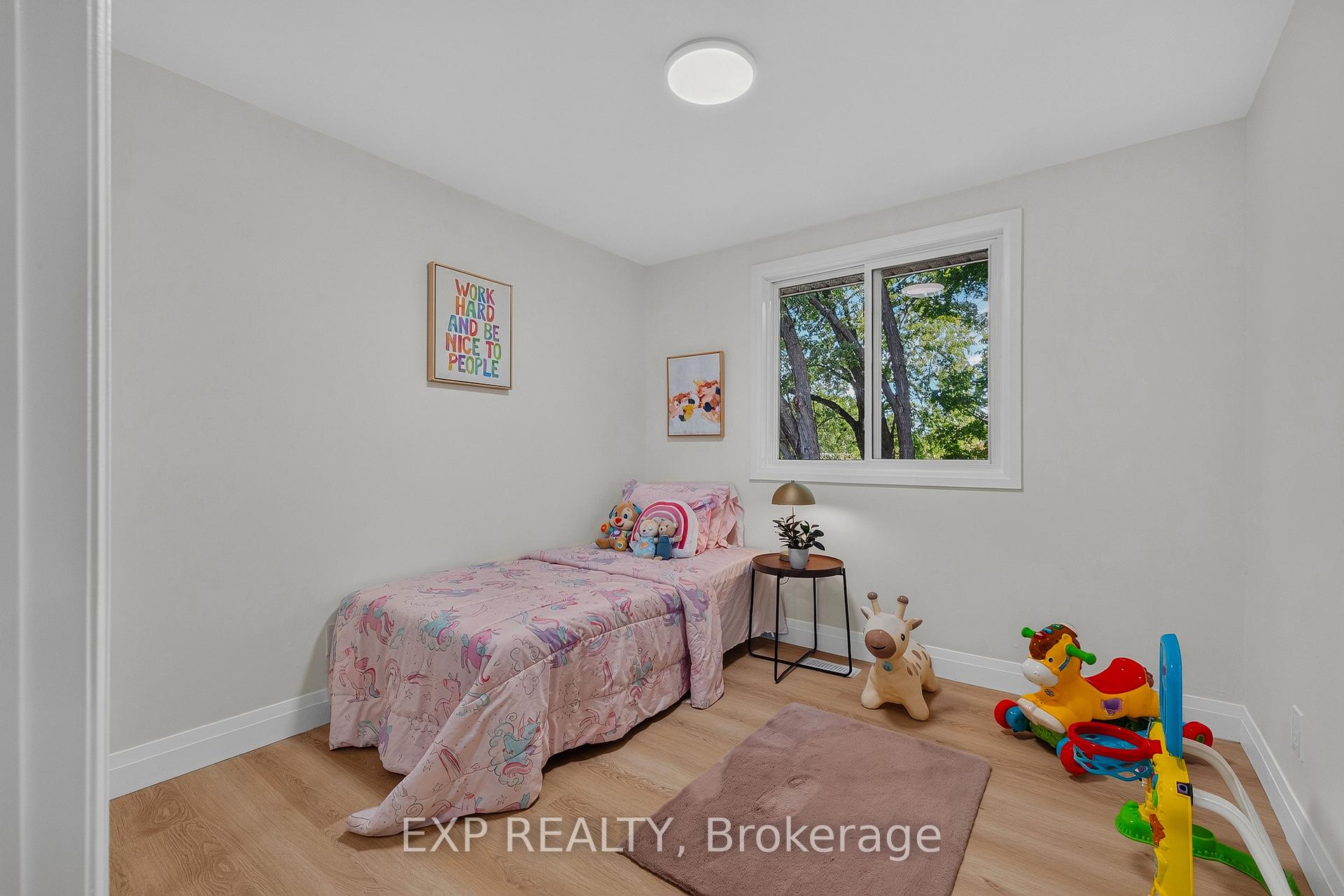 Photo 28 of 103 Dalegrove Drive, Kitchener, Victoria Hills — HOMEH