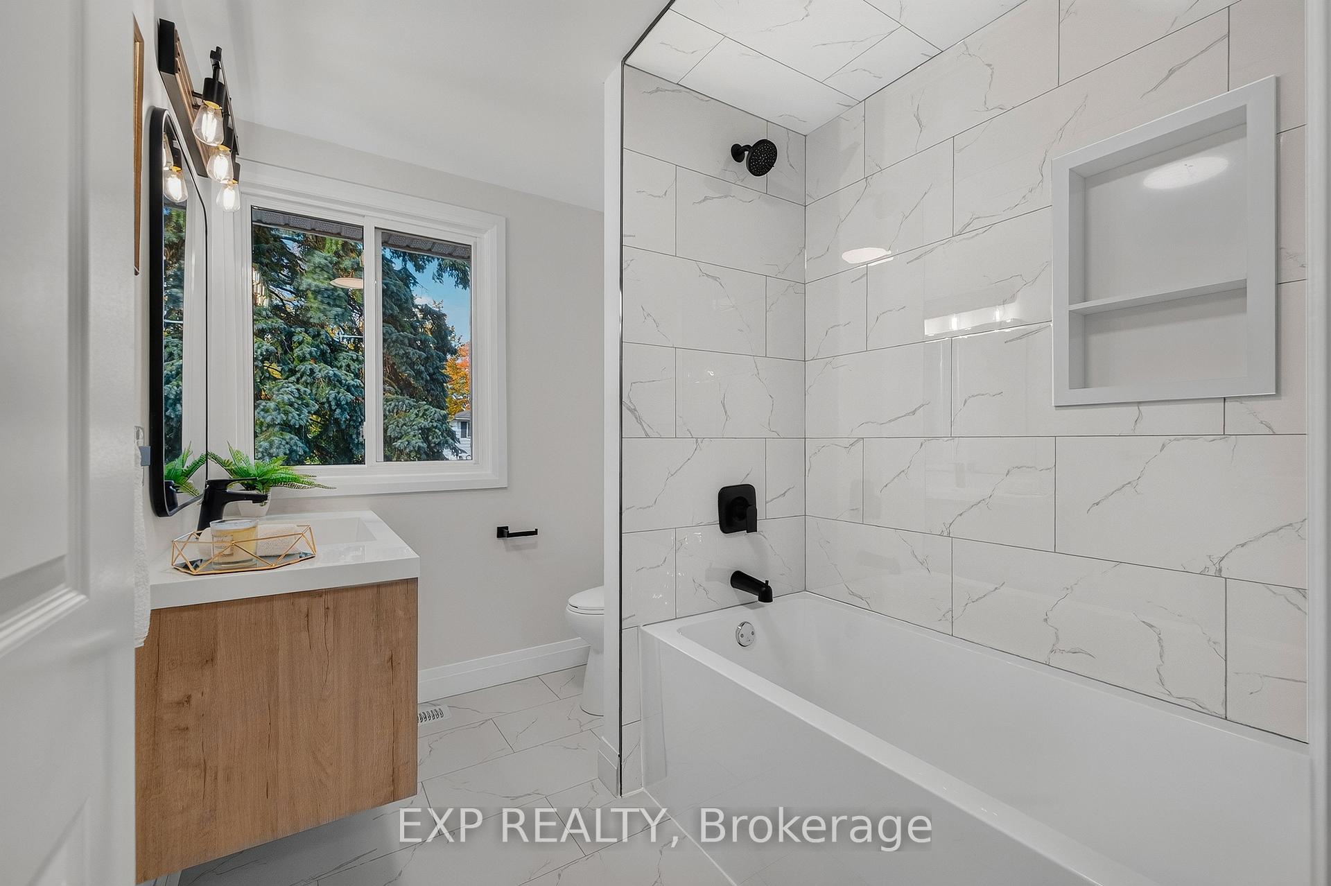Photo 30 of 103 Dalegrove Drive, Kitchener, Victoria Hills — HOMEH