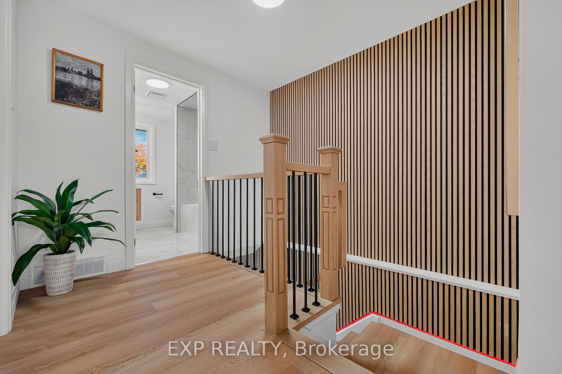 Photo 32 of 103 Dalegrove Drive, Kitchener, Victoria Hills — HOMEH