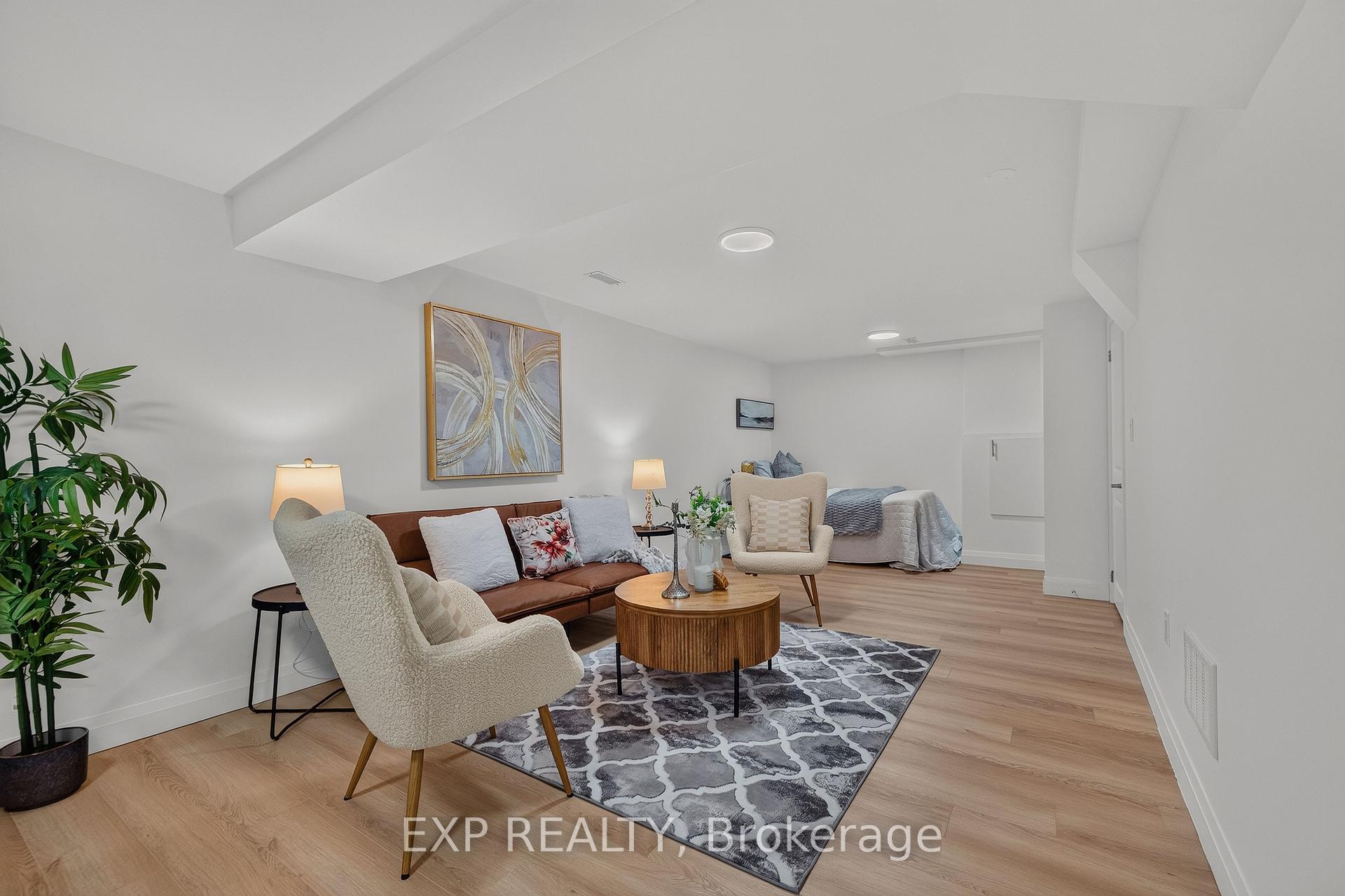 Photo 35 of 103 Dalegrove Drive, Kitchener, Victoria Hills — HOMEH