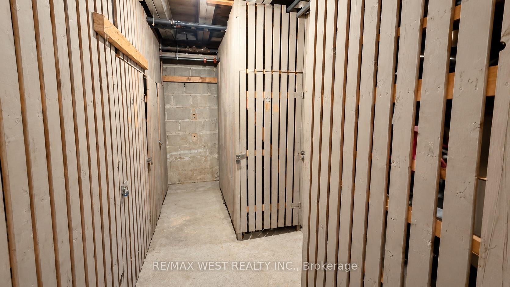 Photo 11 of Unit 29, 10 Crown Hill Place, Etobicoke, Stonegate-Queensway — HOMEH