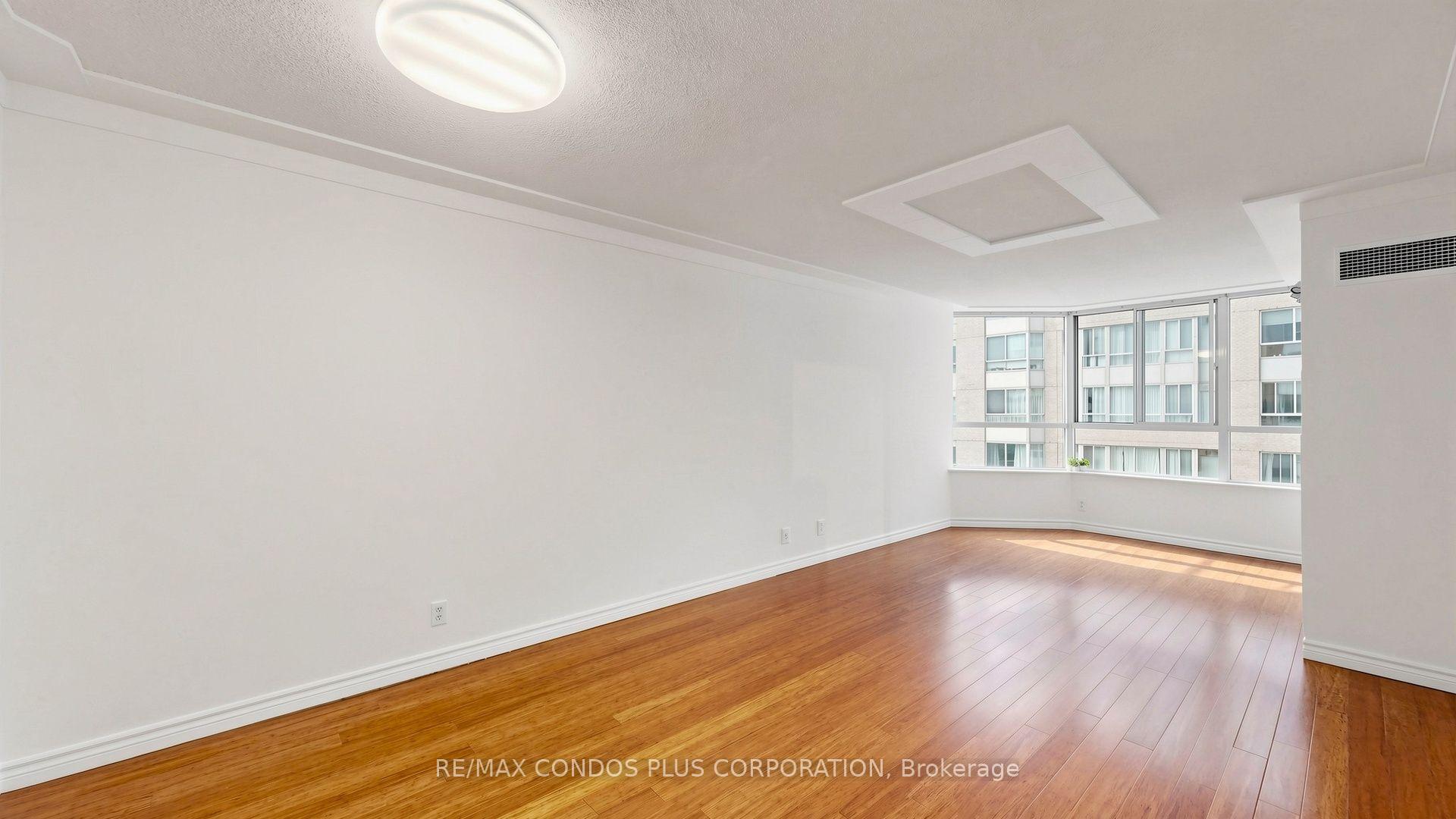 Photo 17 of Unit 702, 717 Bay Street, Toronto, Bay Street Corridor — HOMEH