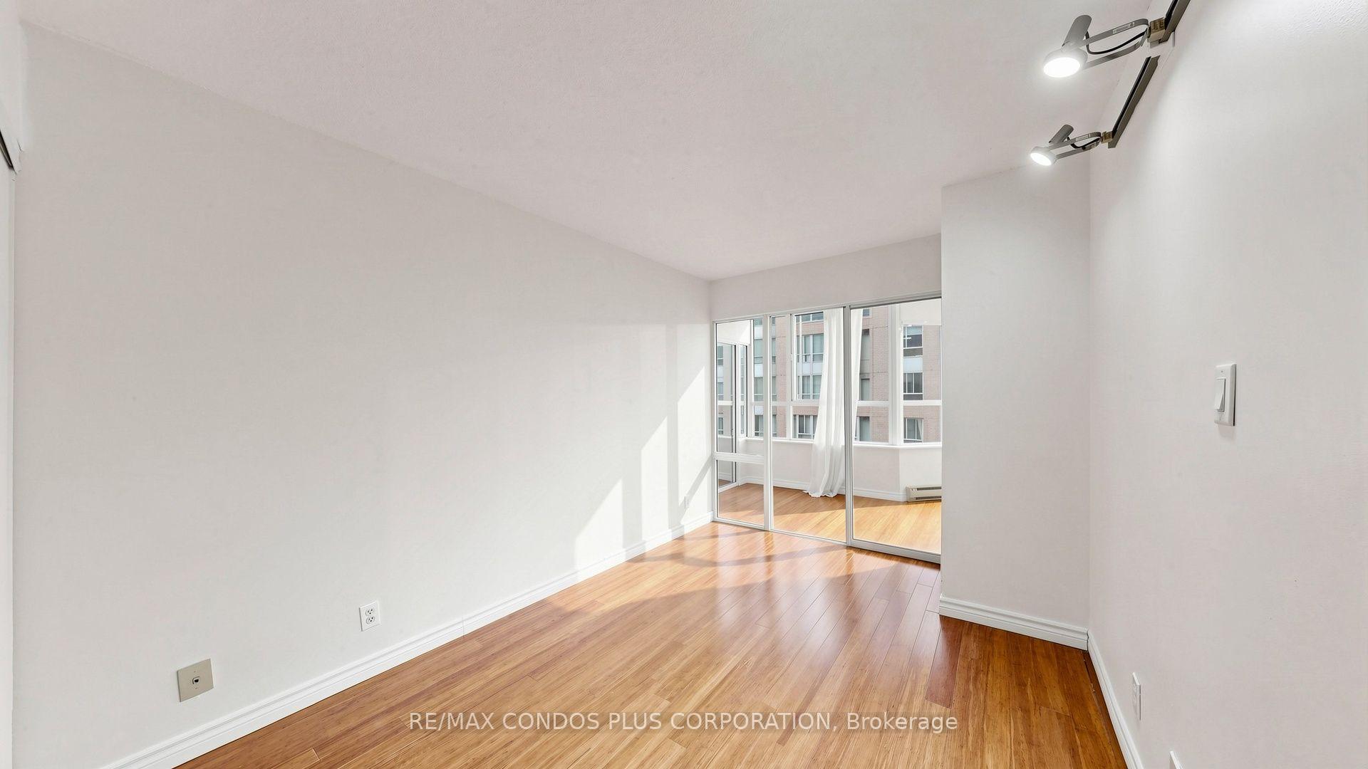 Photo 43 of Unit 702, 717 Bay Street, Toronto, Bay Street Corridor — HOMEH