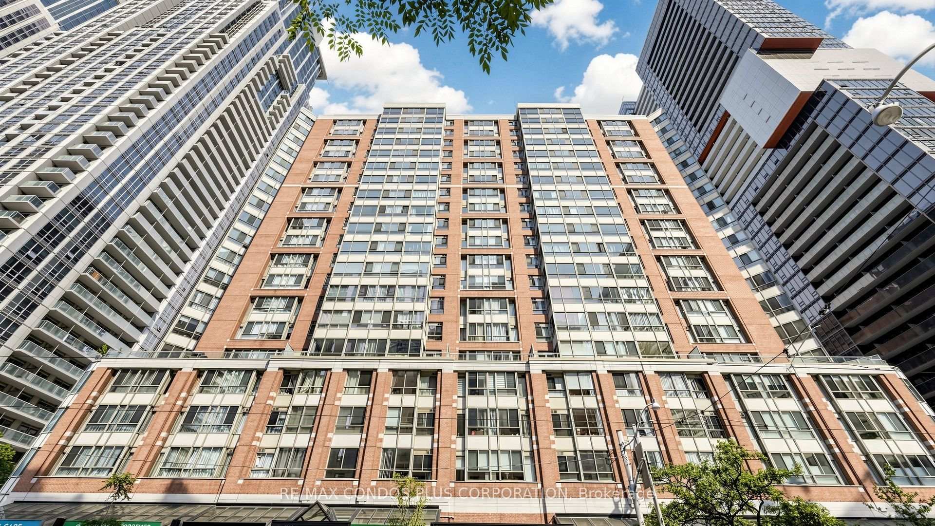 Photo 58 of Unit 702, 717 Bay Street, Toronto, Bay Street Corridor — HOMEH