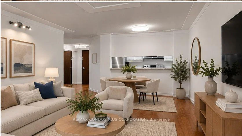 Photo 9 of Unit 702, 717 Bay Street, Toronto, Bay Street Corridor — HOMEH