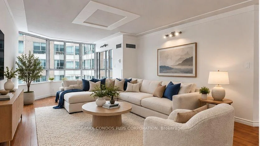 Photo 10 of Unit 702, 717 Bay Street, Toronto, Bay Street Corridor — HOMEH