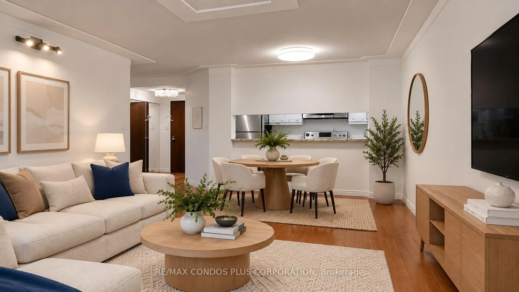 Photo 11 of Unit 702, 717 Bay Street, Toronto, Bay Street Corridor — HOMEH