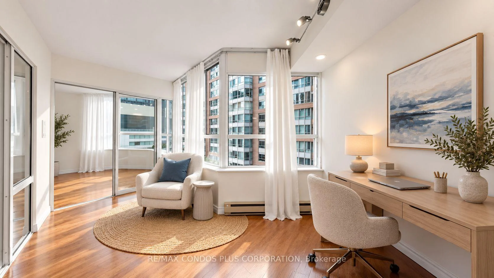 Photo 31 of Unit 702, 717 Bay Street, Toronto, Bay Street Corridor — HOMEH