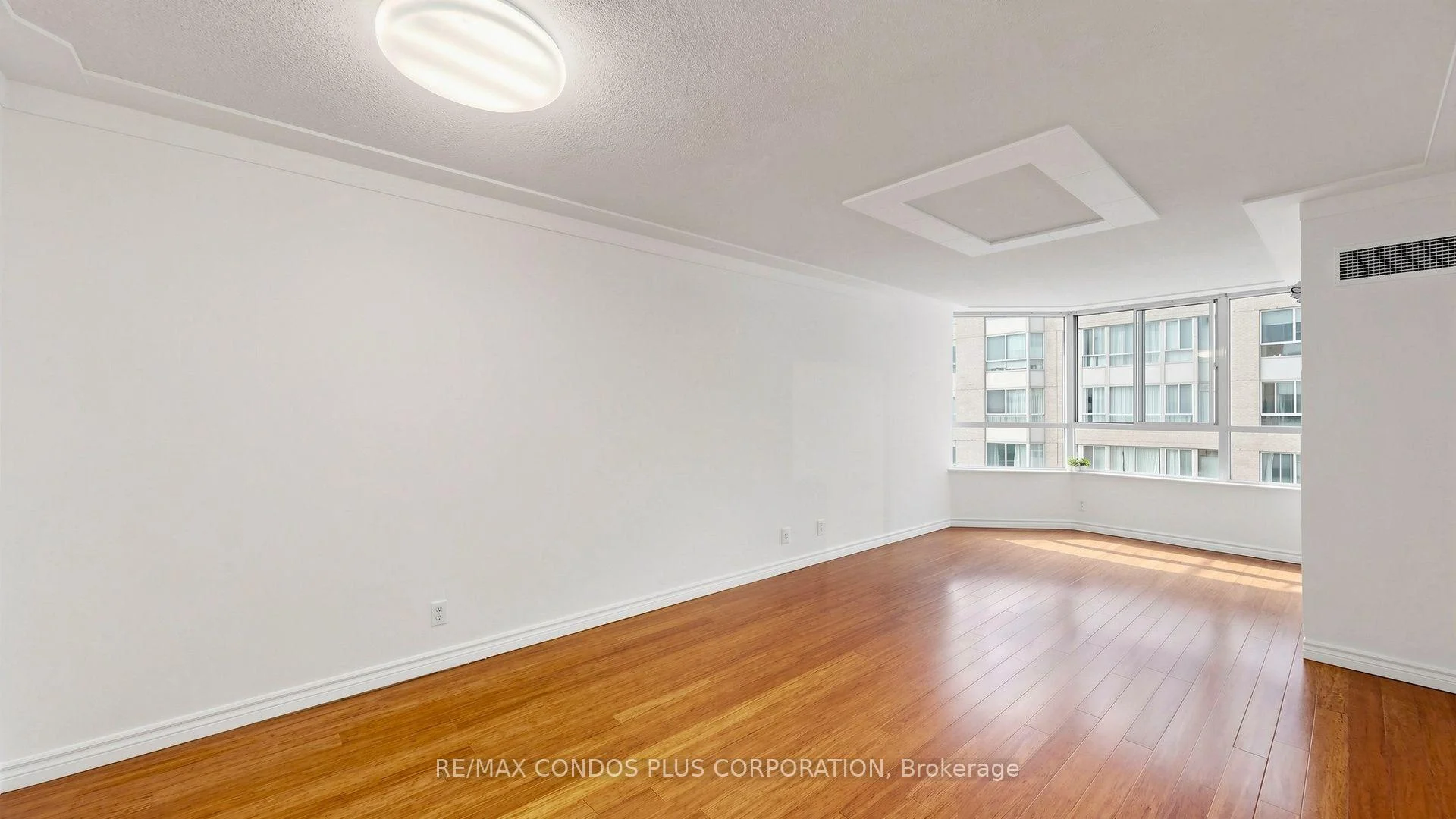 Photo 41 of Unit 702, 717 Bay Street, Toronto, Bay Street Corridor — HOMEH