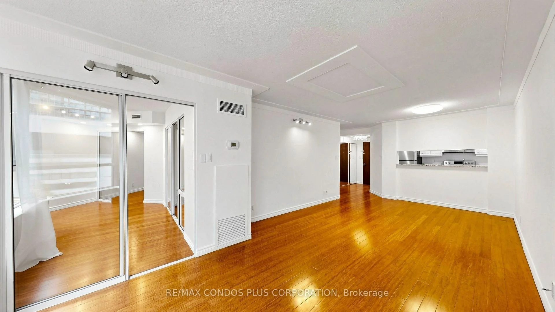 Photo 56 of Unit 702, 717 Bay Street, Toronto, Bay Street Corridor — HOMEH