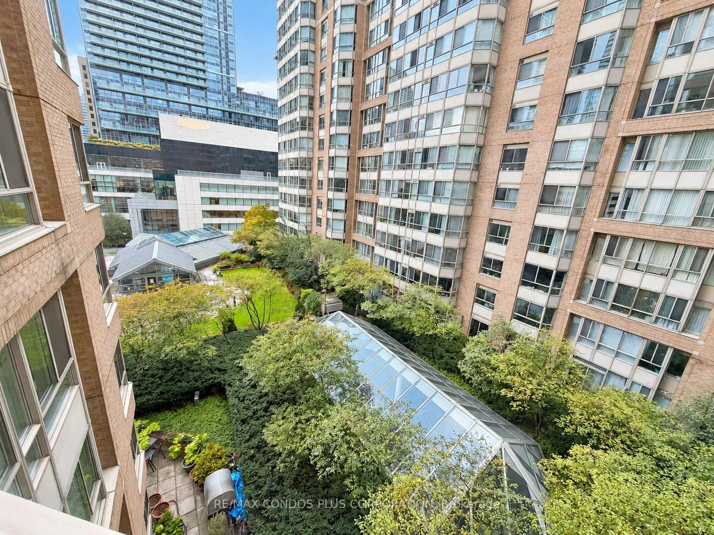 Photo 57 of Unit 702, 717 Bay Street, Toronto, Bay Street Corridor — HOMEH