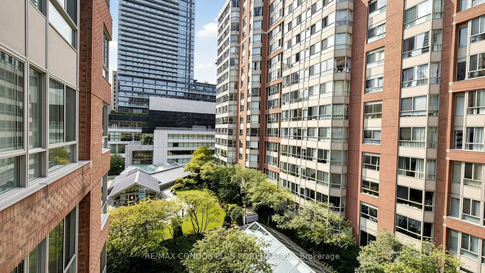 Photo 60 of Unit 702, 717 Bay Street, Toronto, Bay Street Corridor — HOMEH