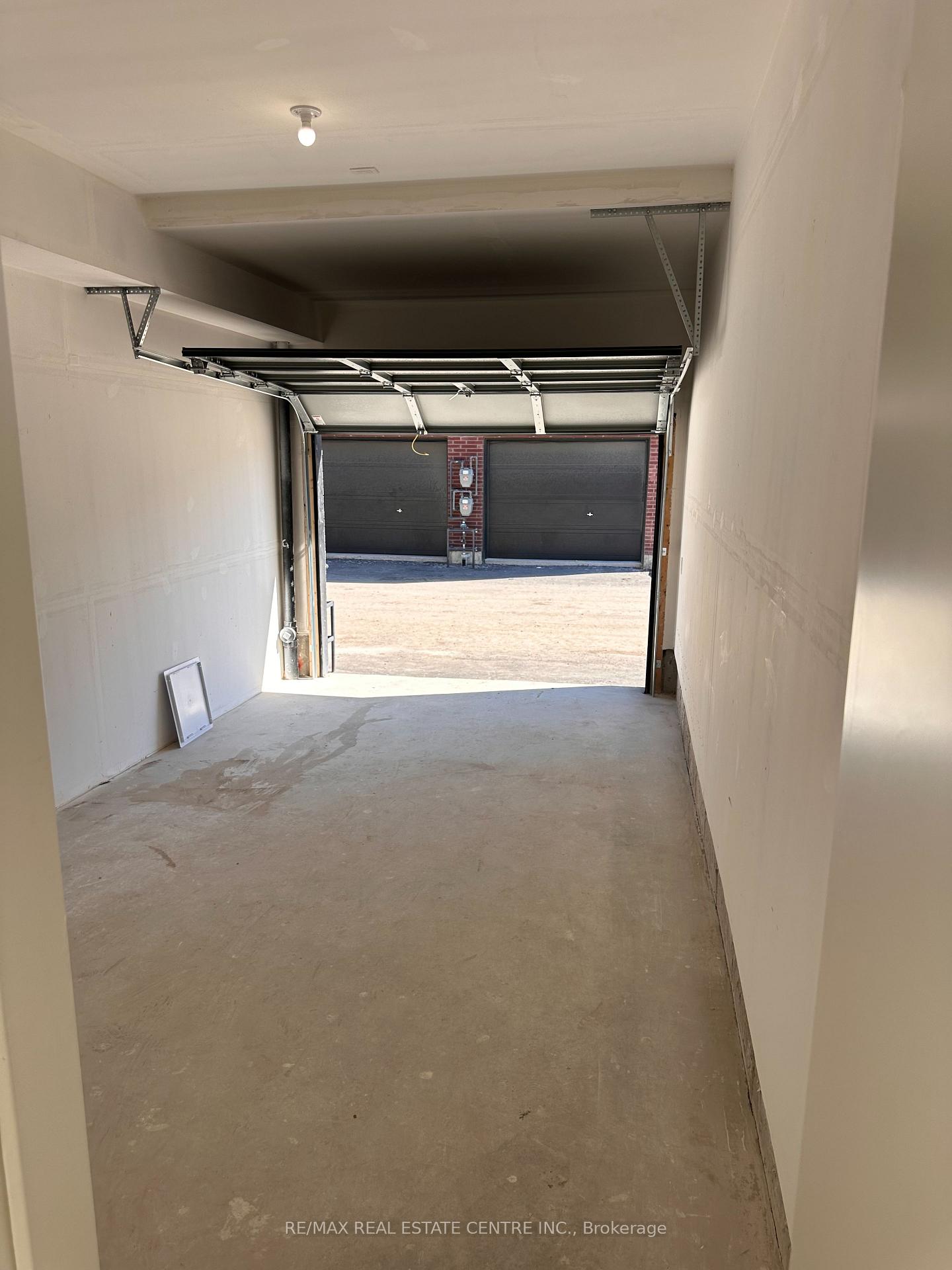Photo 7 of 200 Ellis Avenue, St. Catharines, Oakdale — HOMEH