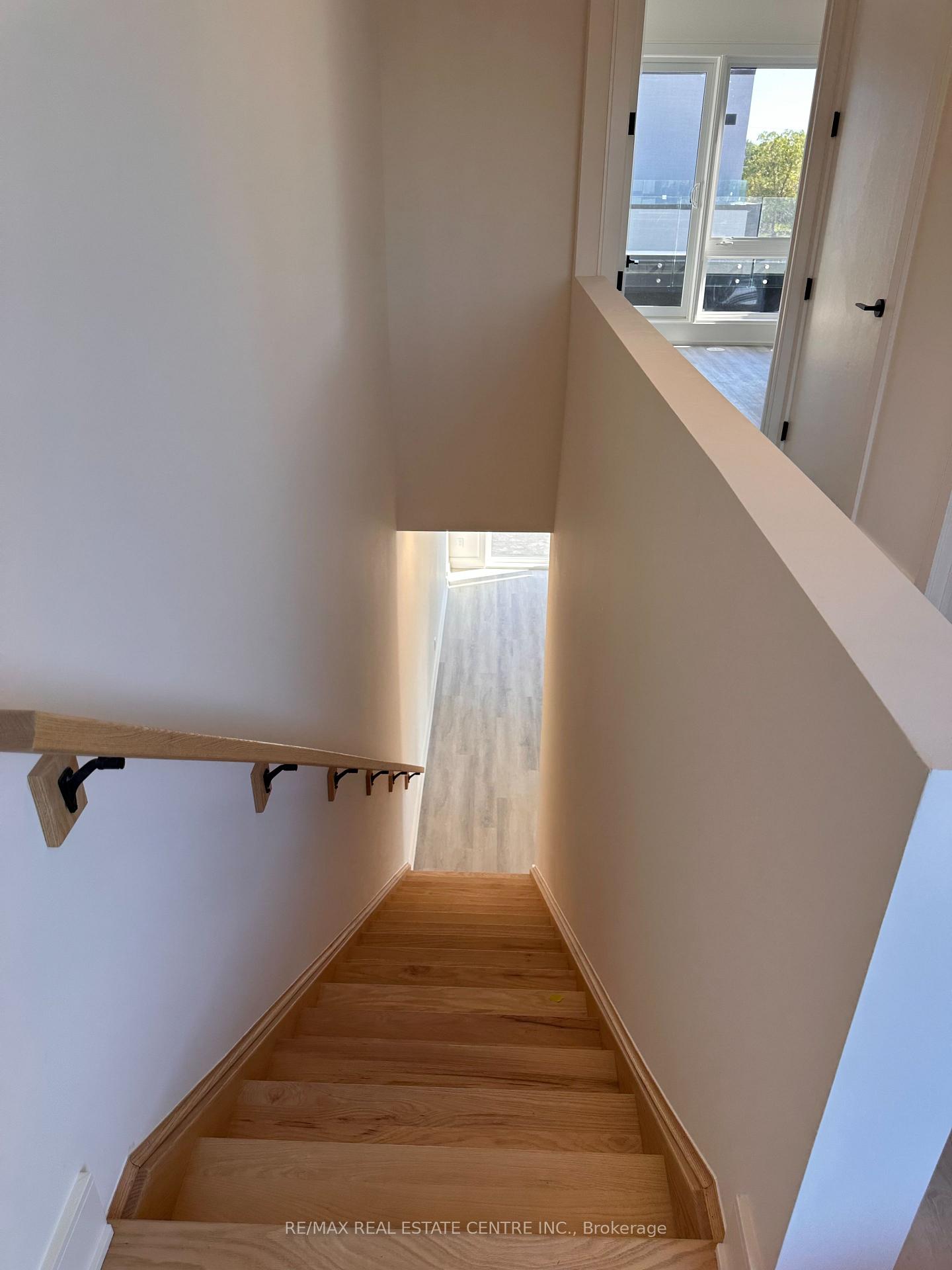Photo 16 of 200 Ellis Avenue, St. Catharines, Oakdale — HOMEH