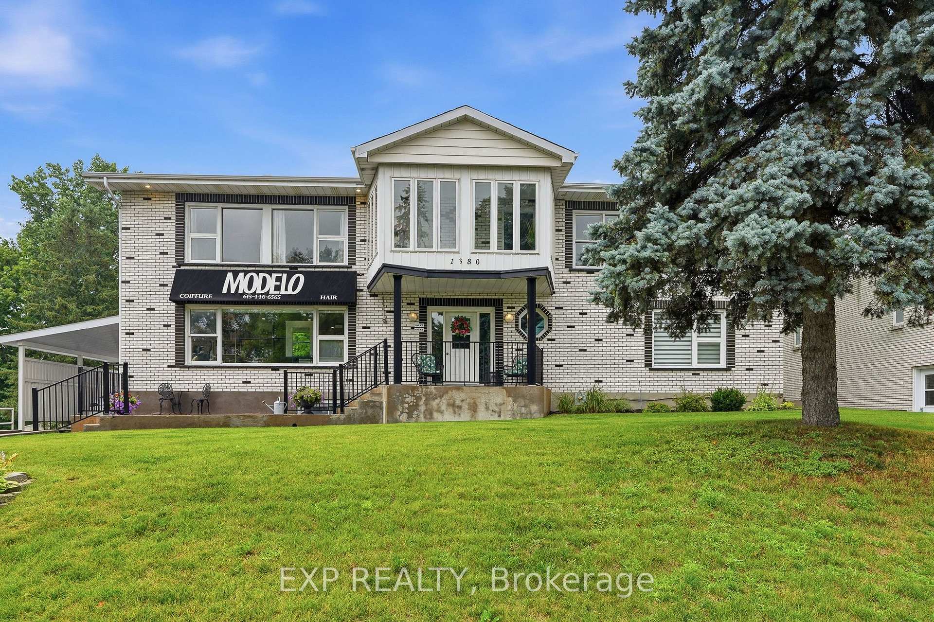 Photo of 1380 Laurier Street