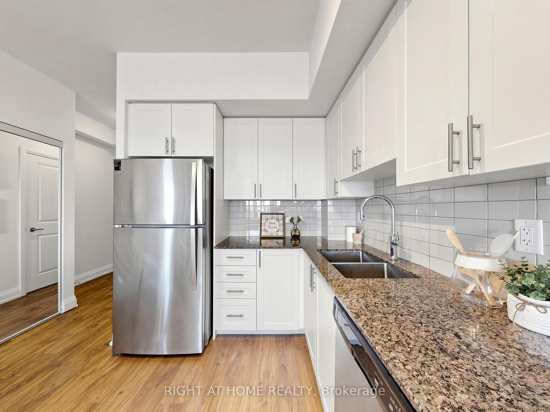 Photo 19 of Unit 2508, 7890 Bathurst Street, Vaughan, Beverley Glen — HOMEH