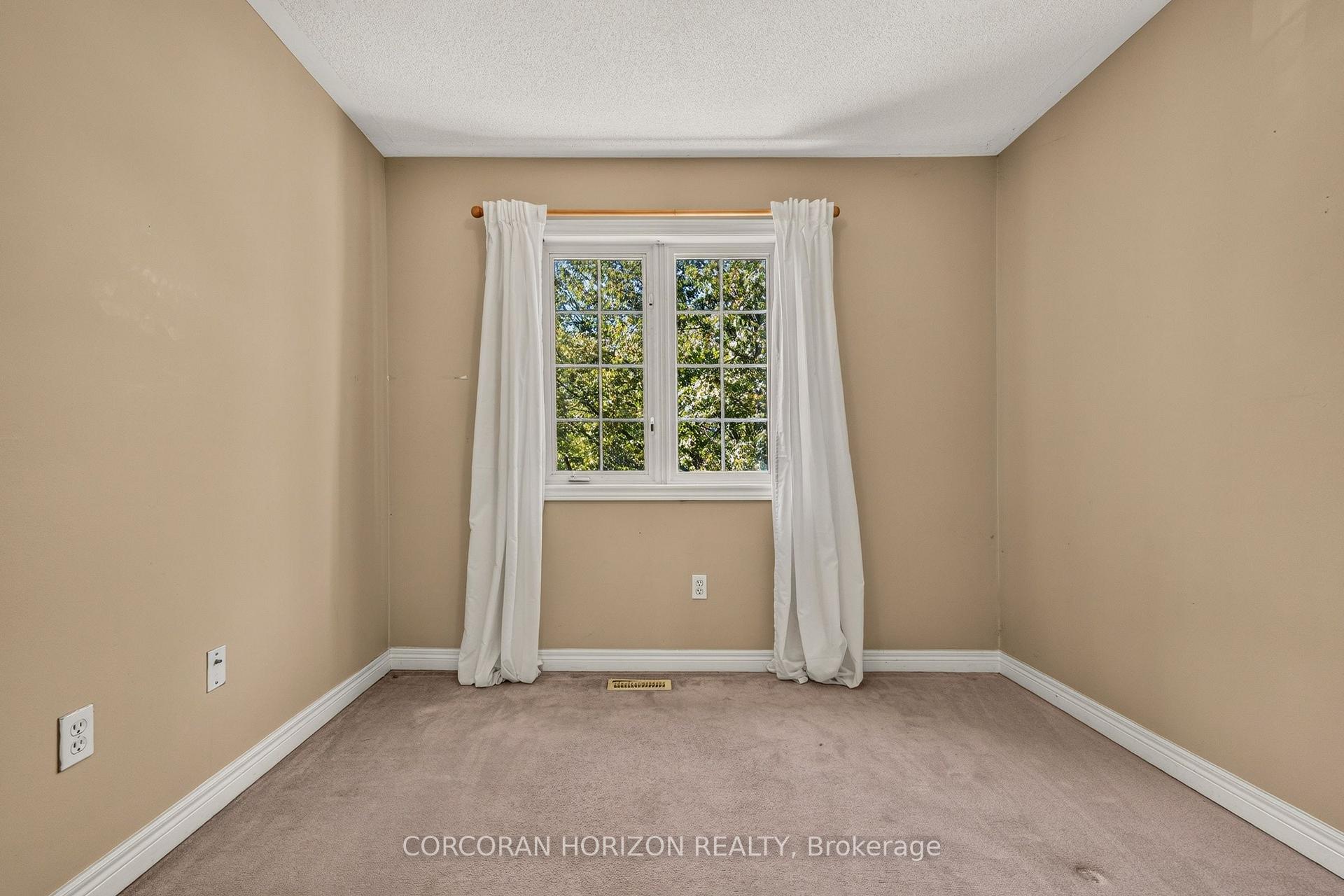 Photo 17 of Unit 14, 2871 Darien Road, Burlington, Rose — HOMEH