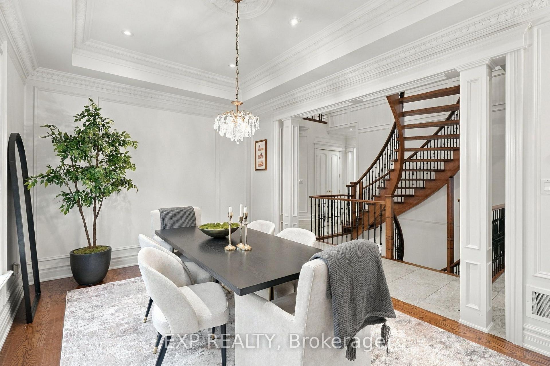 Photo 5 of 412 Manhattan Drive, Markham, Unionville — HOMEH