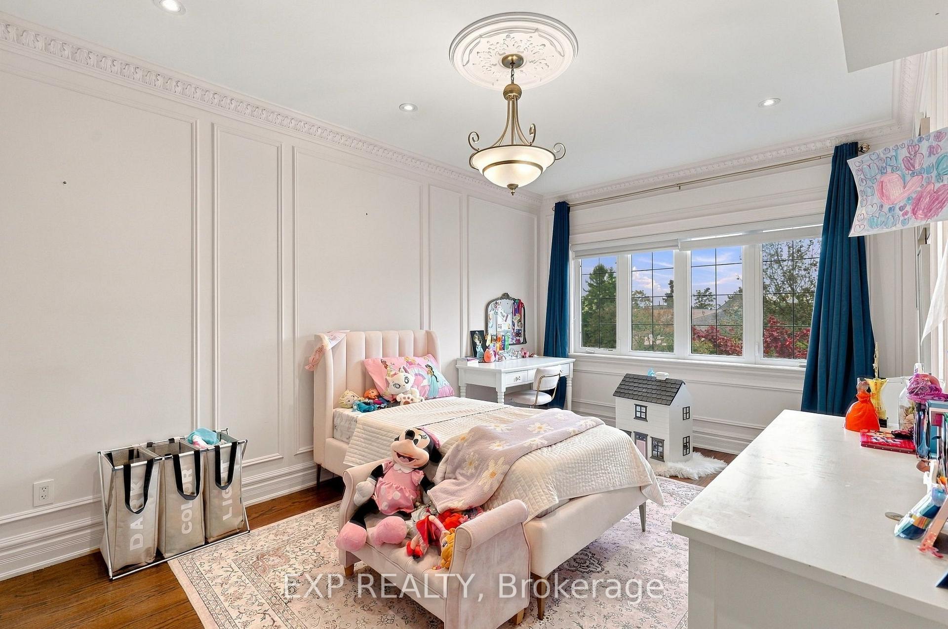 Photo 16 of 412 Manhattan Drive, Markham, Unionville — HOMEH