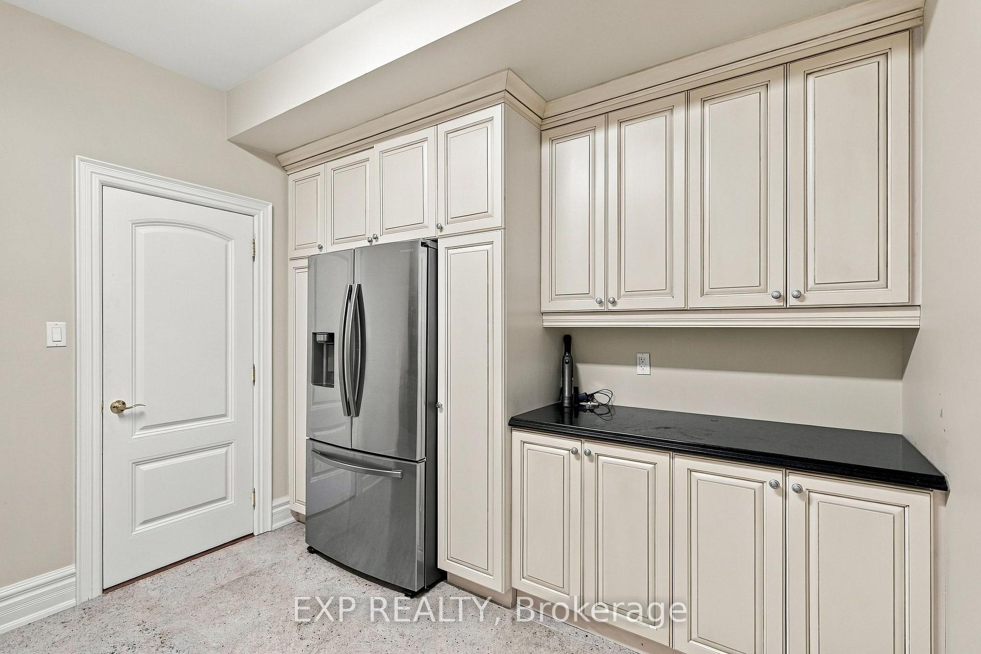 Photo 21 of 412 Manhattan Drive, Markham, Unionville — HOMEH